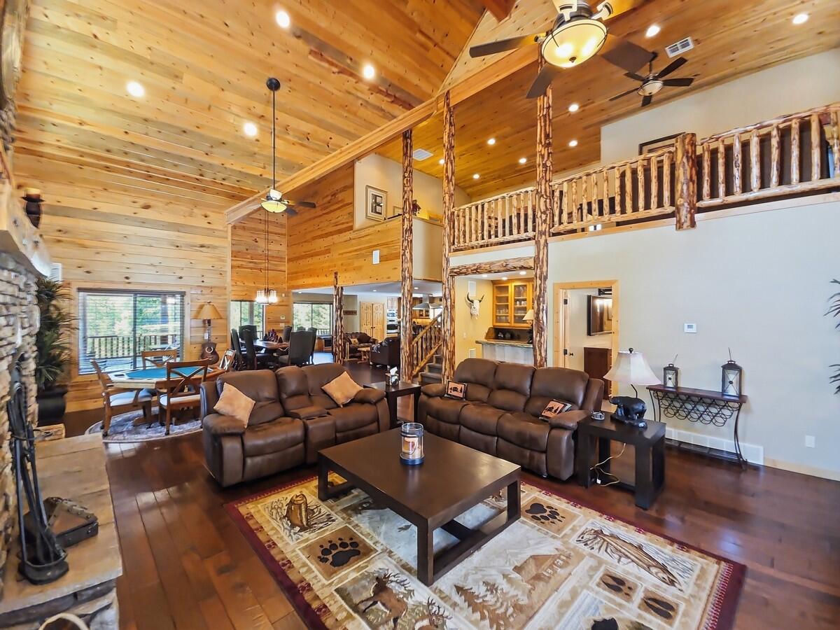 1525 N Henry RD, Duck Creek Village, photo 13 of 50