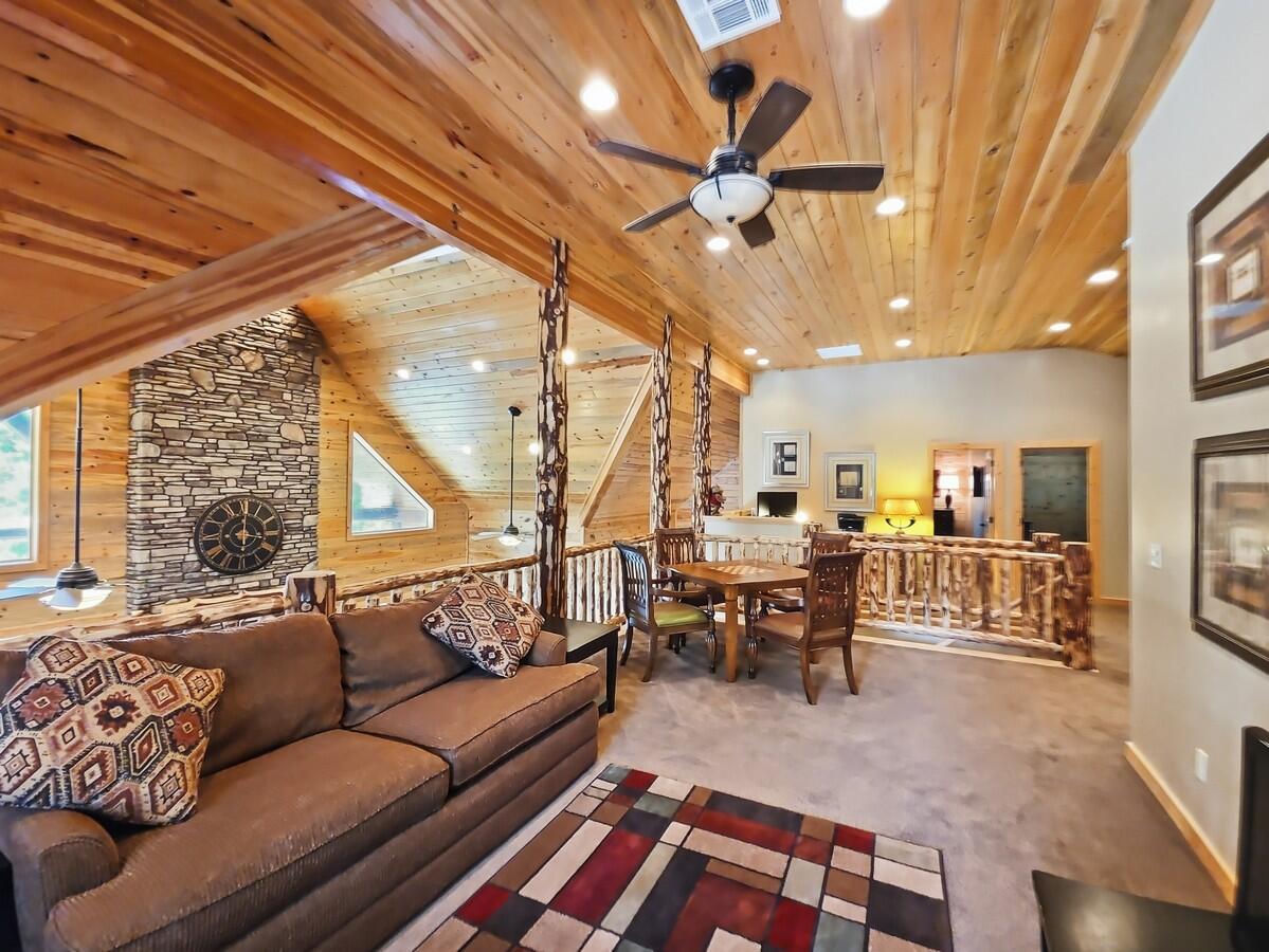 1525 N Henry RD, Duck Creek Village, photo 23 of 50