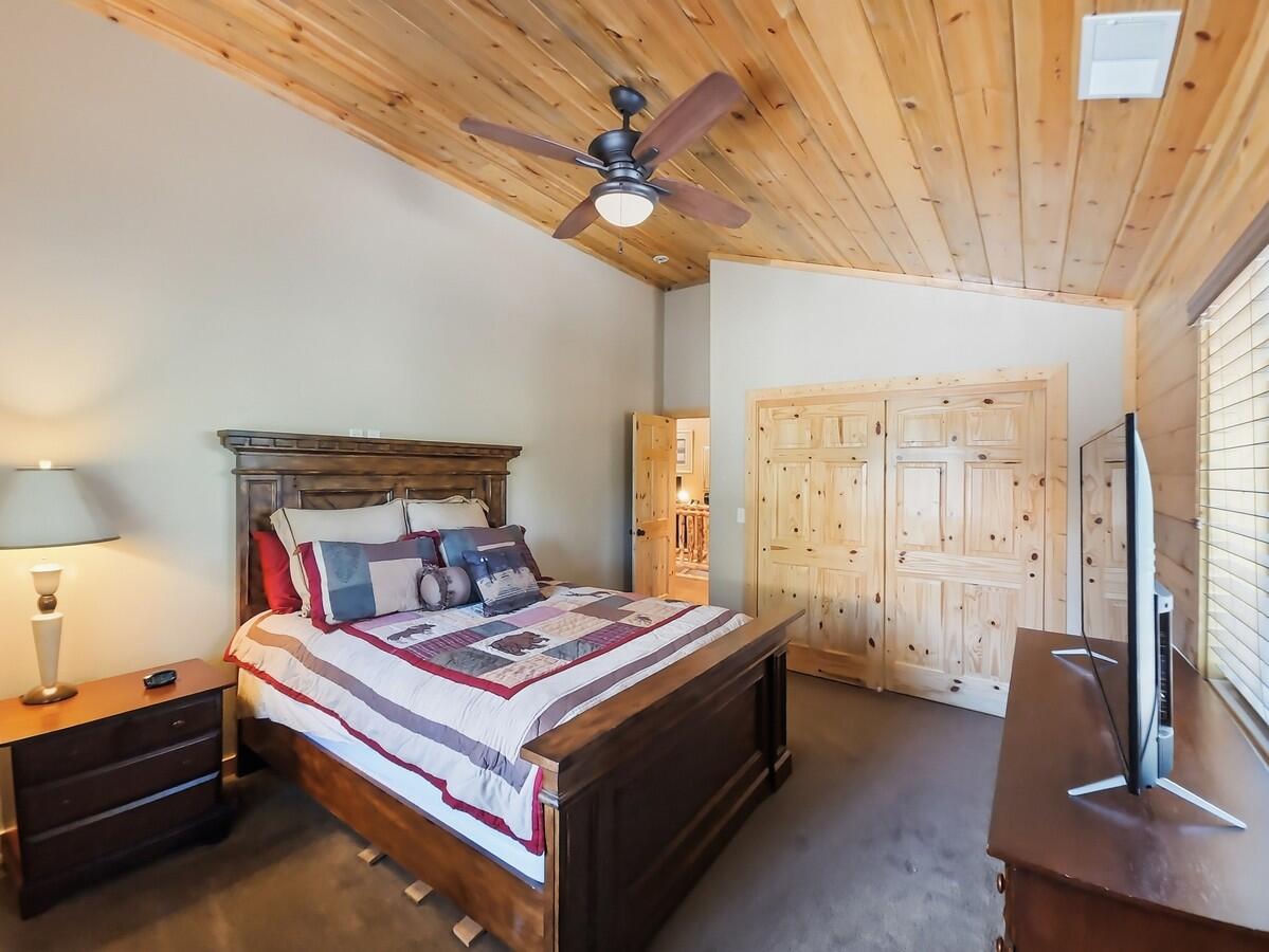 1525 N Henry RD, Duck Creek Village, photo 26 of 50