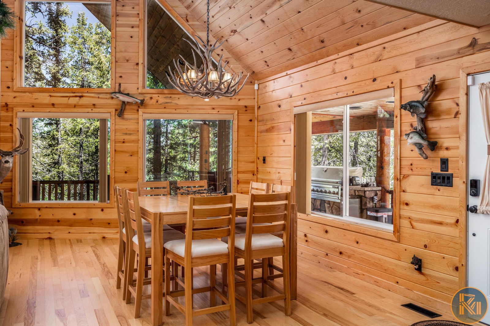 2945 Comanche DR, Duck Creek Village, photo 2 of 42