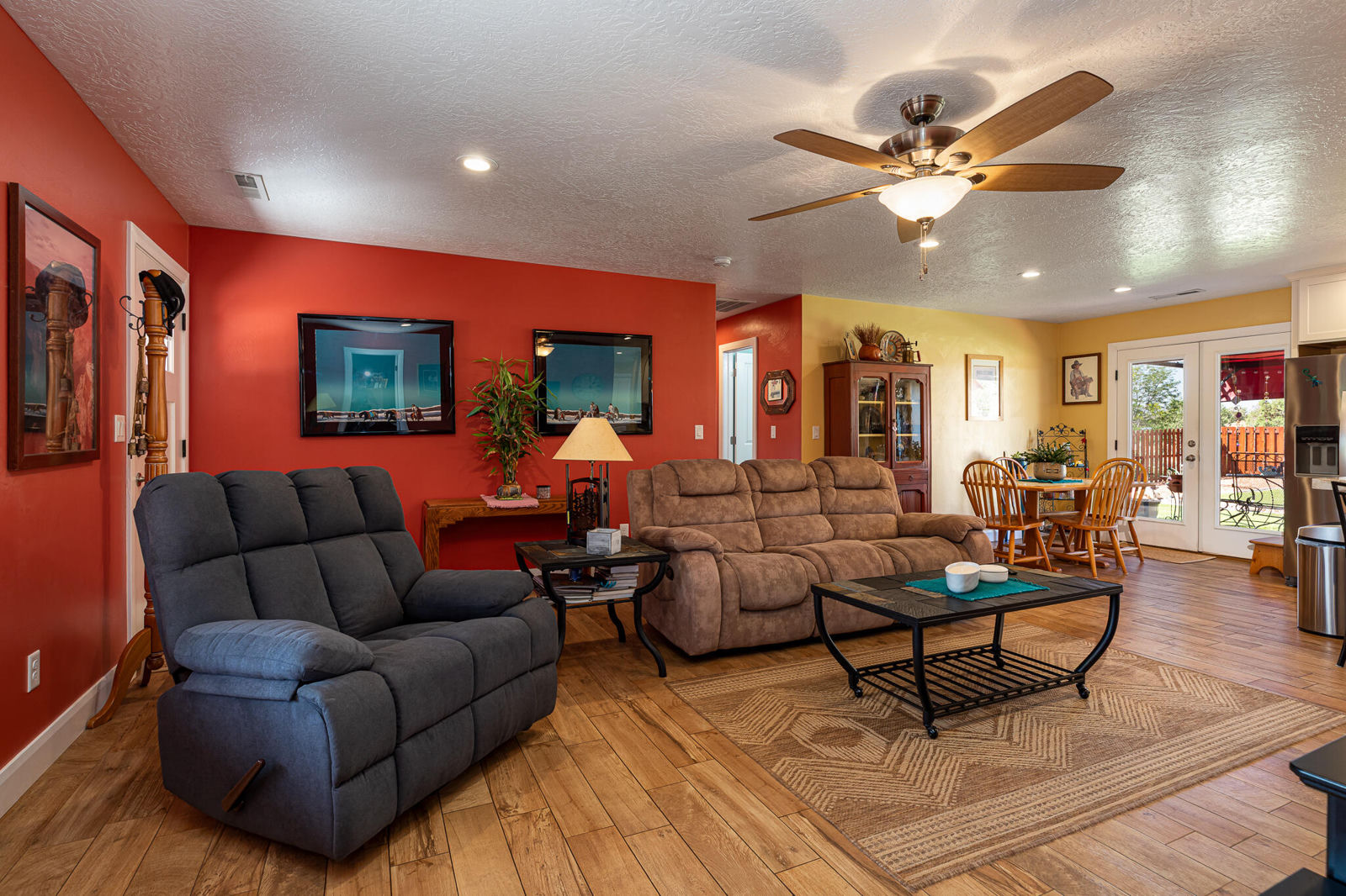 1734 S Lee DR, Kanab, photo 9 of 41