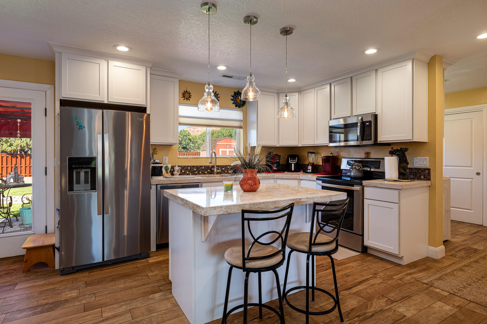 1734 S Lee DR, Kanab, photo 10 of 41