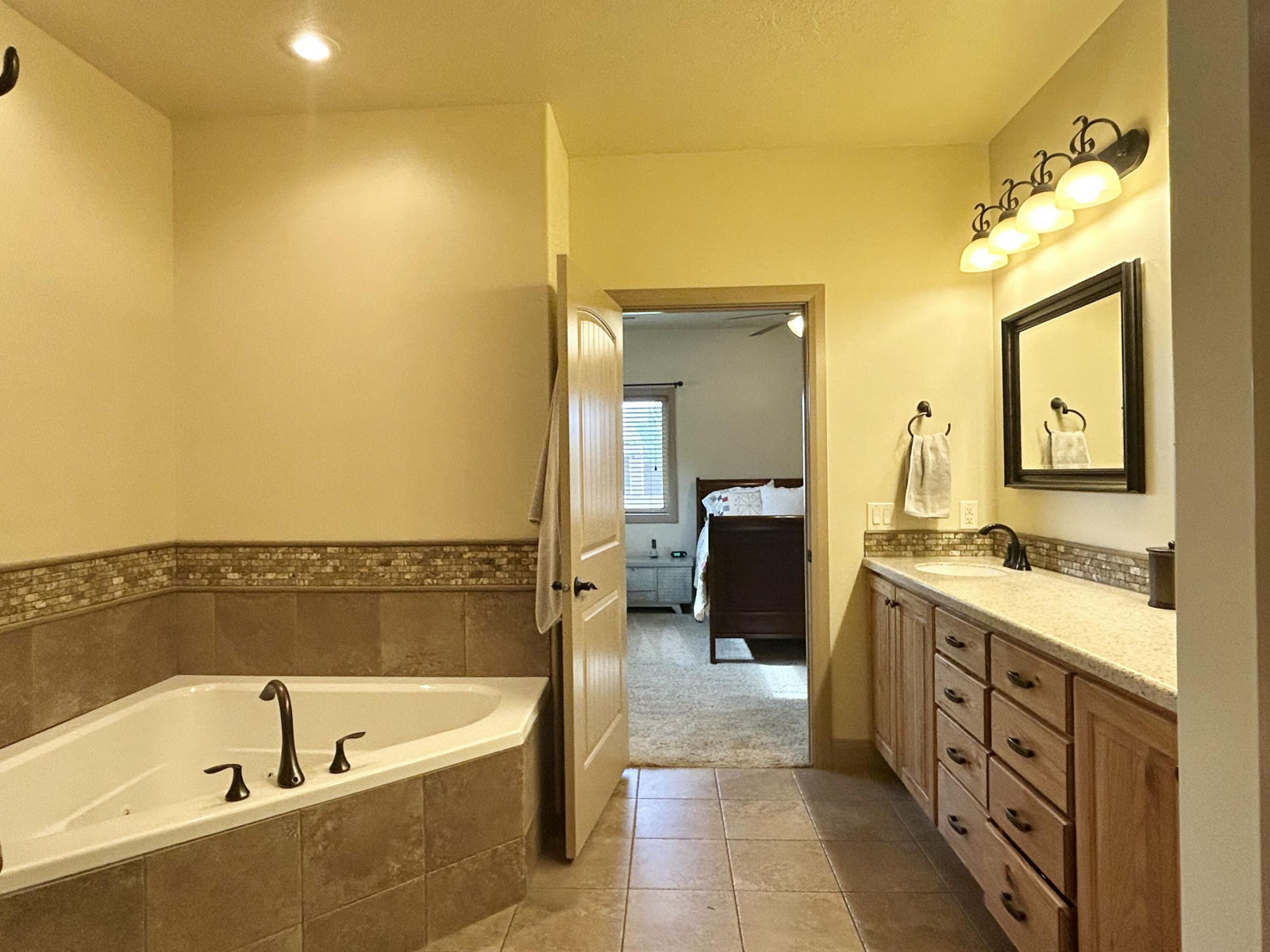 232 W 475 N, Enterprise, photo 24 of 44