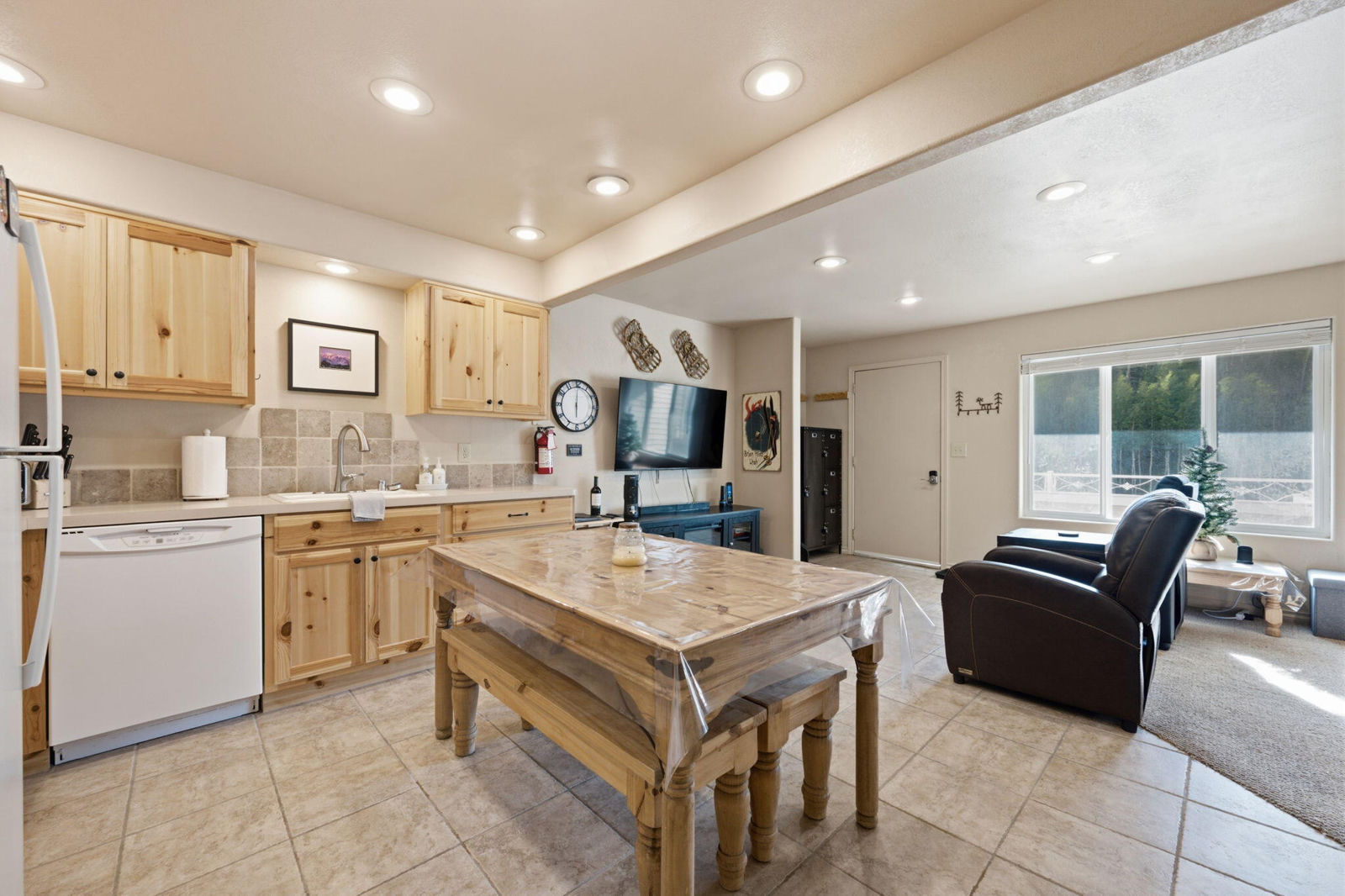 681 S Hwy 143, 2B, Brian Head, photo 5 of 32