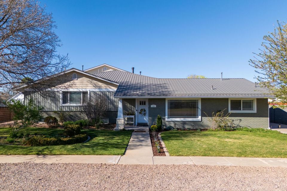 130 W 100 ST, Enterprise