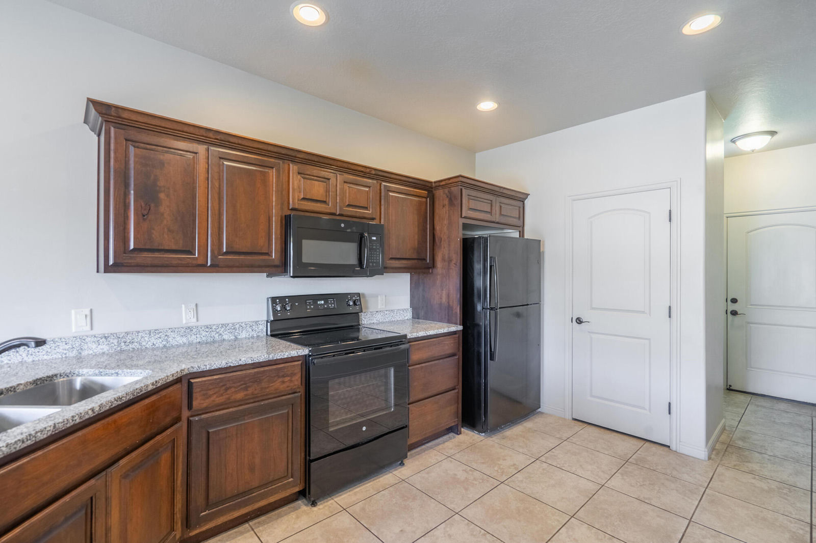 370 W Buena Vista Blvd, #110, Washington, photo 6 of 44