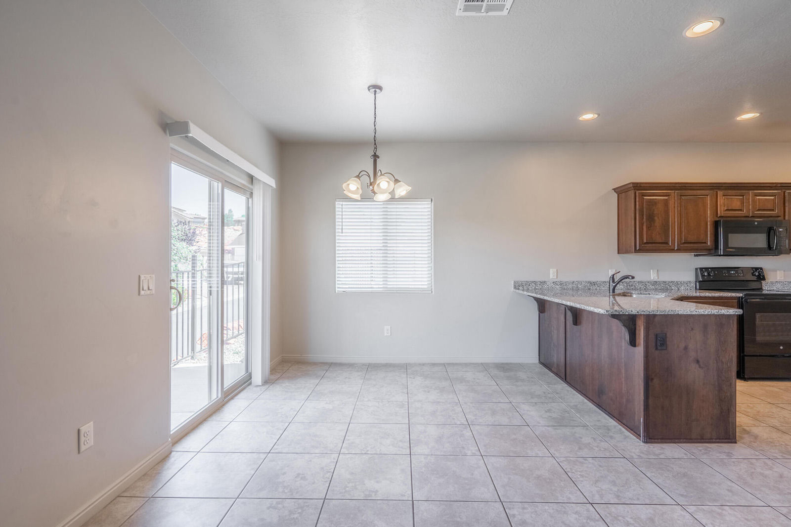 370 W Buena Vista Blvd, #110, Washington, photo 11 of 44