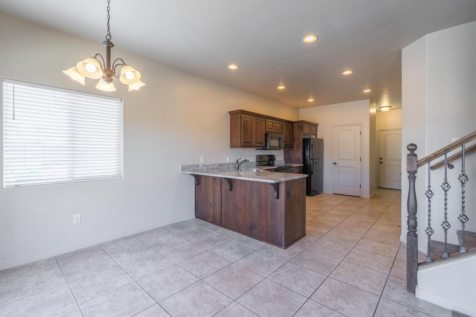 370 W Buena Vista Blvd, #110, Washington, photo 12 of 44
