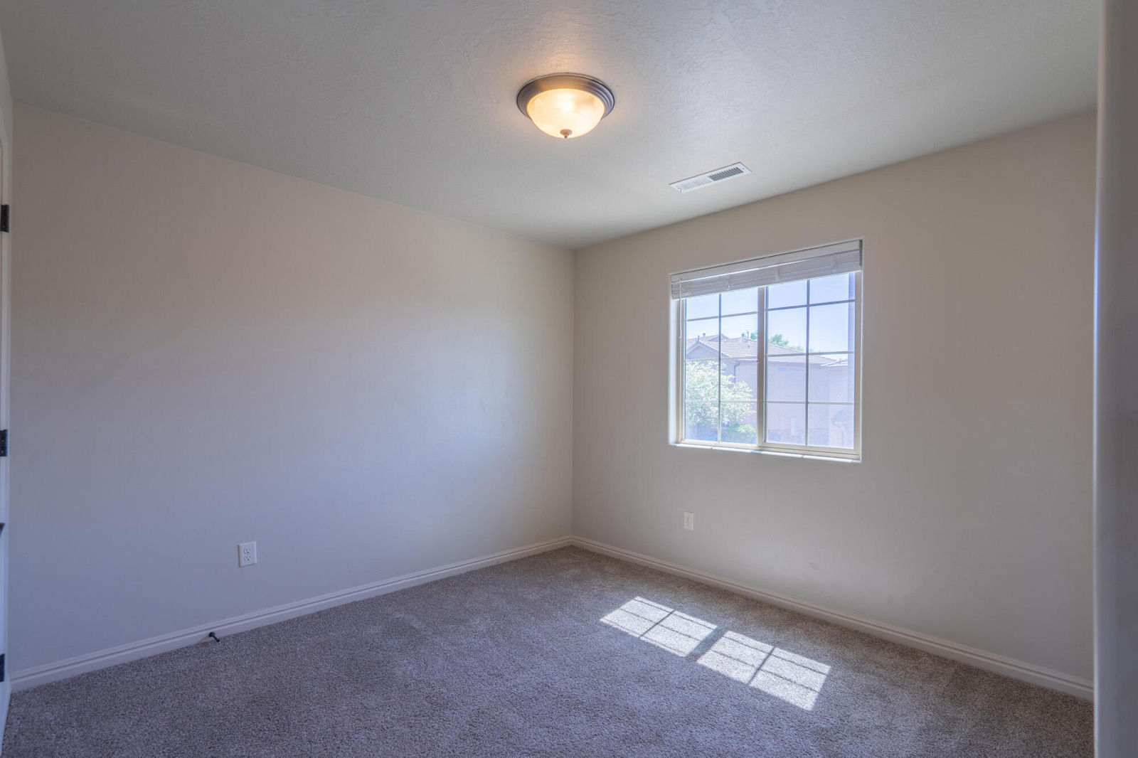 370 W Buena Vista Blvd, #110, Washington, photo 32 of 44