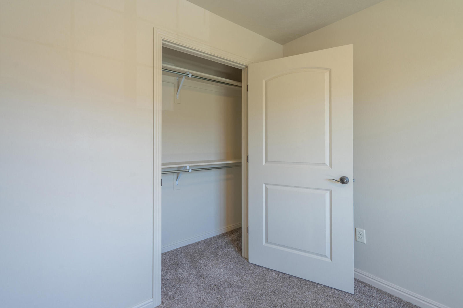 370 W Buena Vista Blvd, #110, Washington, photo 34 of 44
