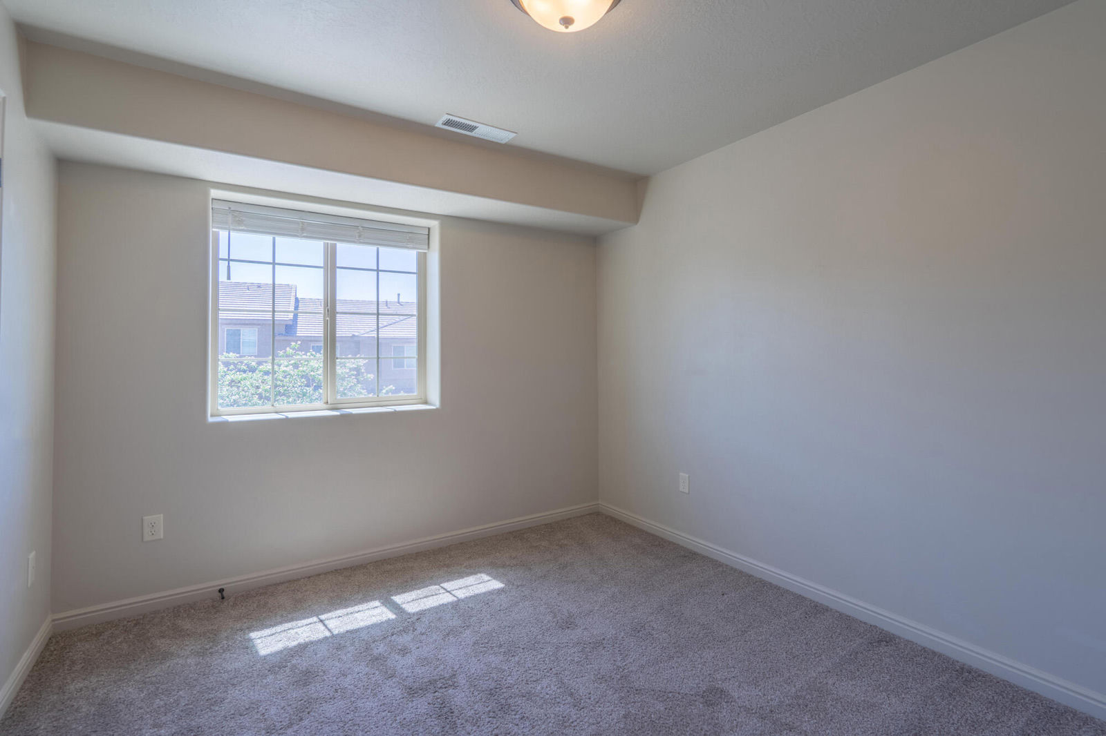 370 W Buena Vista Blvd, #110, Washington, photo 37 of 44