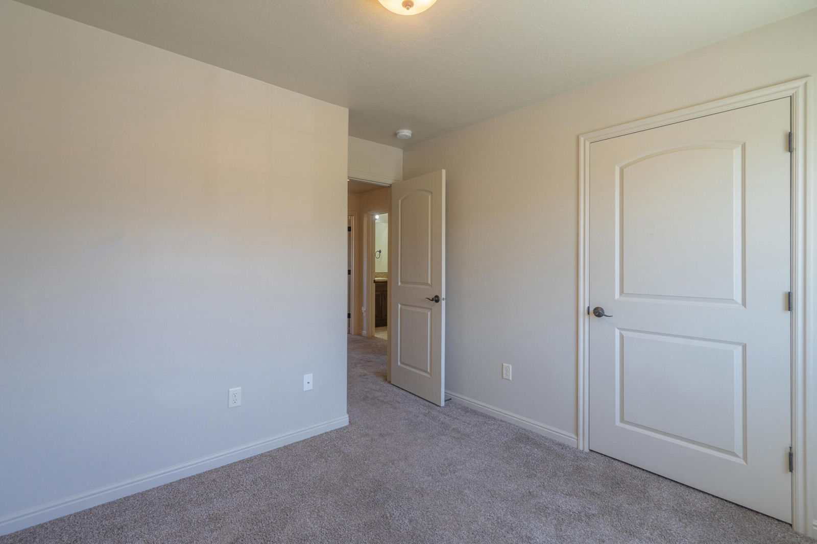370 W Buena Vista Blvd, #110, Washington, photo 38 of 44