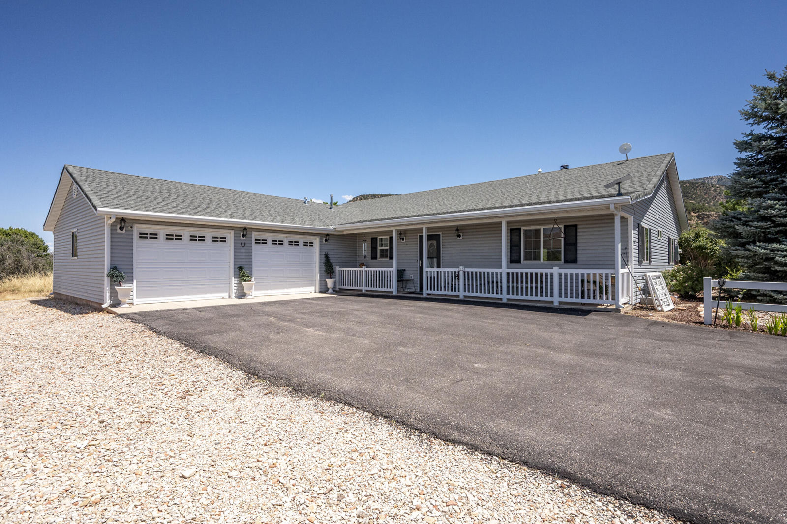 762 W Wipishani LN, New Harmony, photo 1