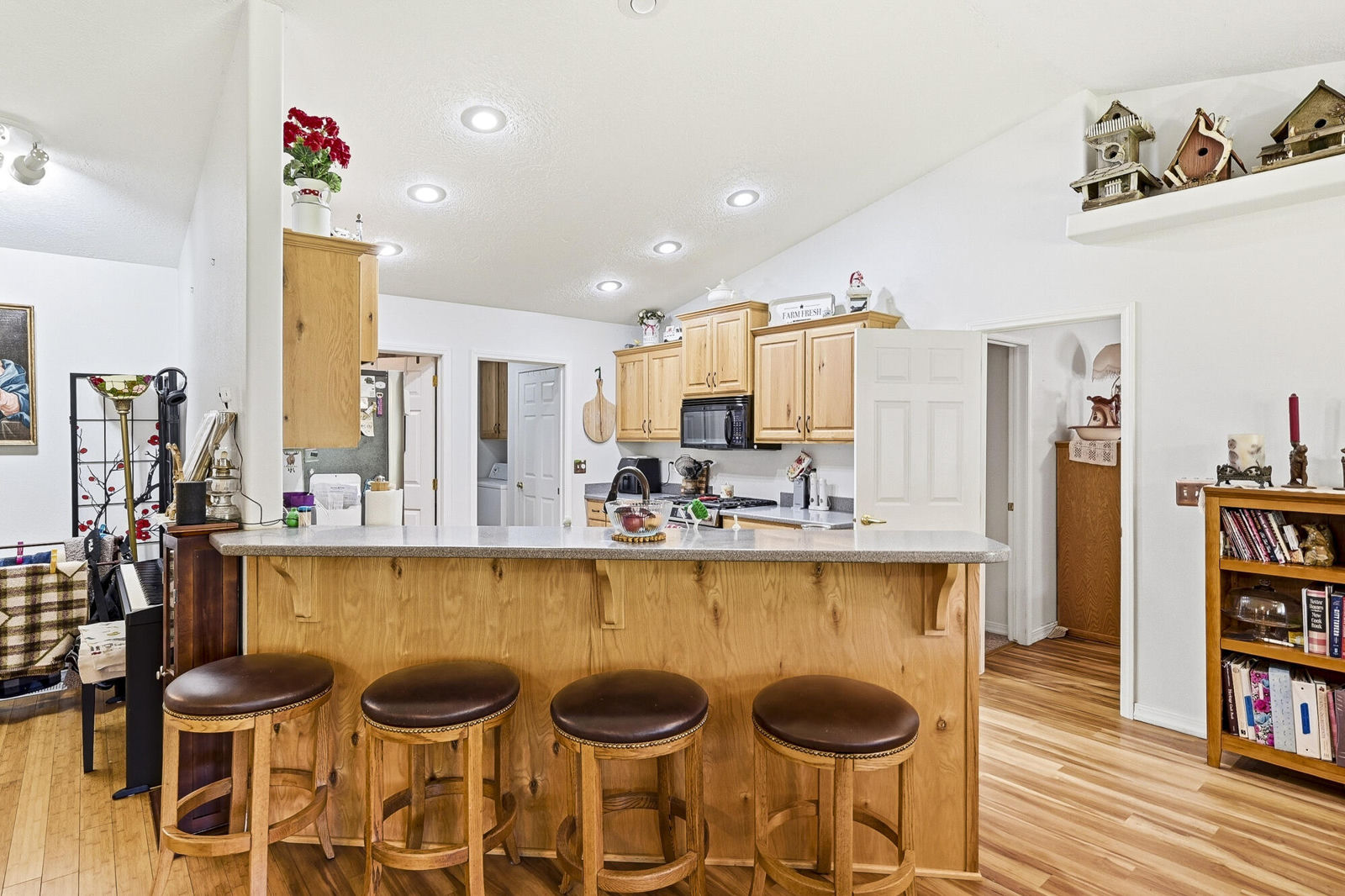 762 W Wipishani LN, New Harmony, photo 13 of 50