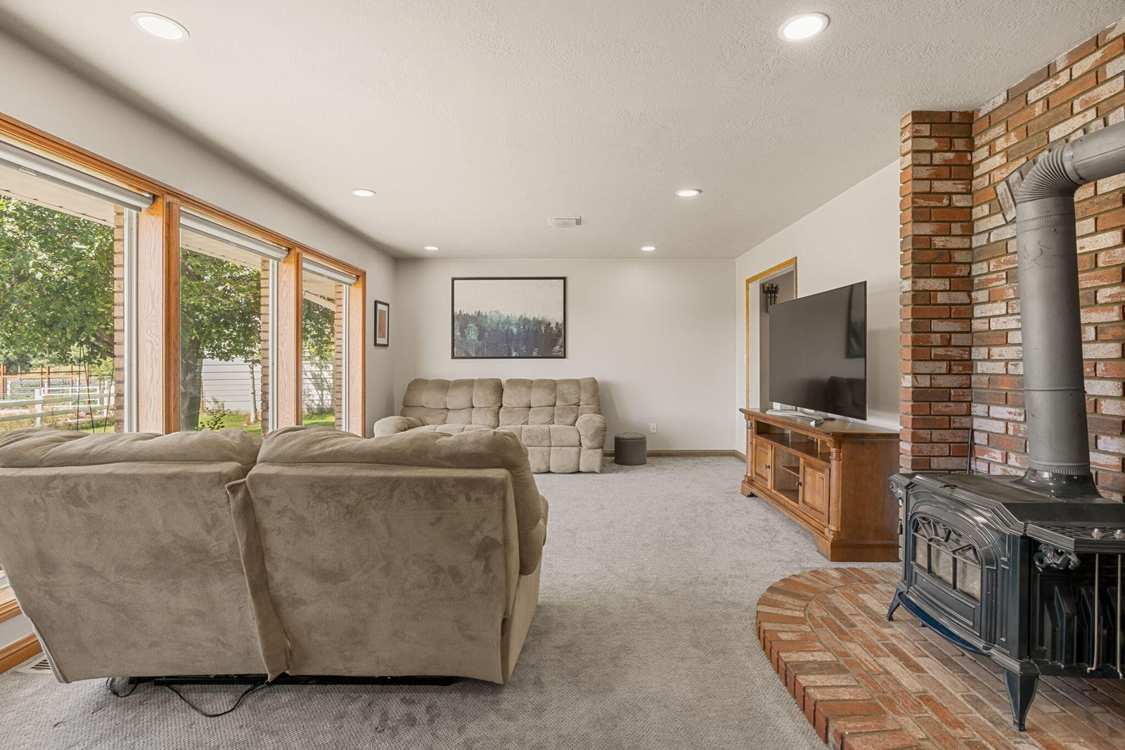 20 E 100 S, New Harmony, photo 12 of 59