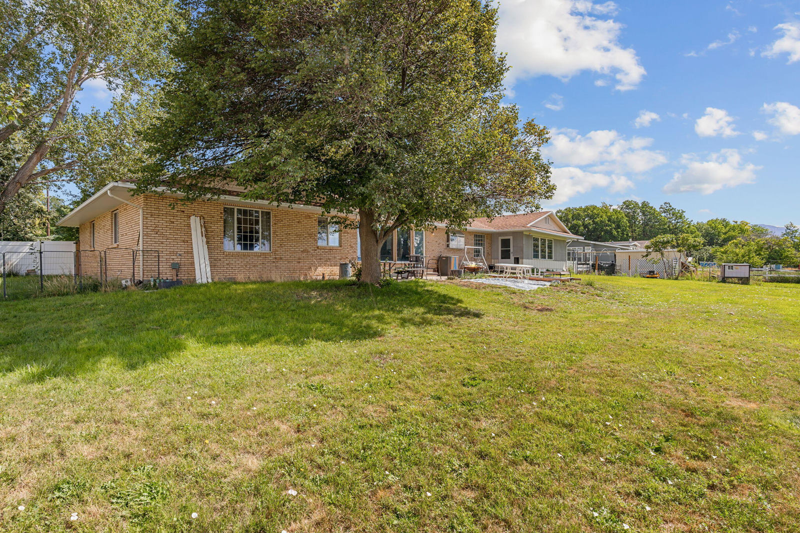 20 E 100 S, New Harmony, photo 43 of 59
