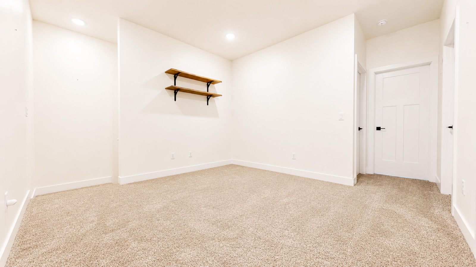 2875 W Cody DR, 32, Cedar City, photo 15 of 30