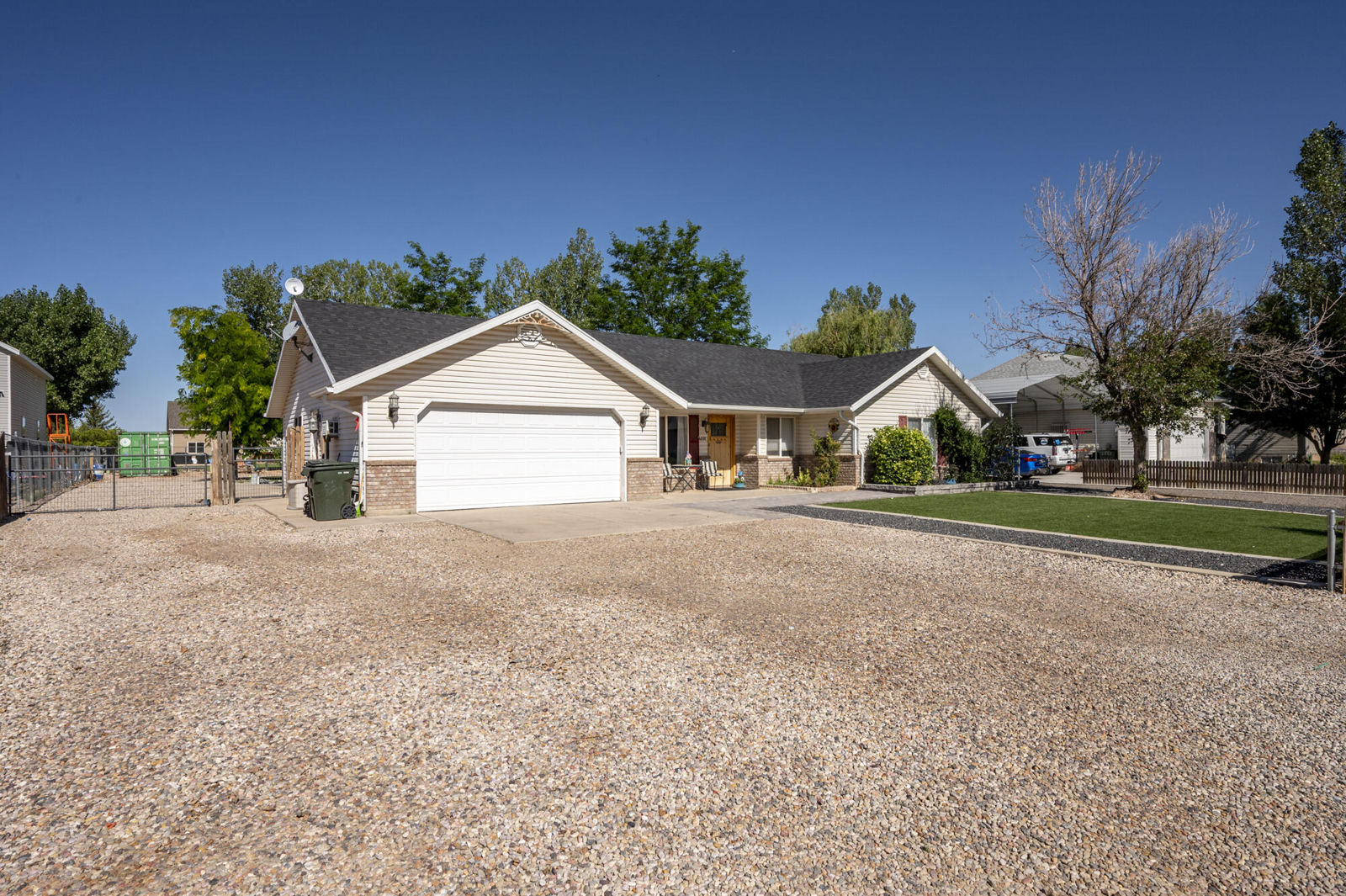 4681 N Santa Fe Trail, Enoch, photo 3 of 49