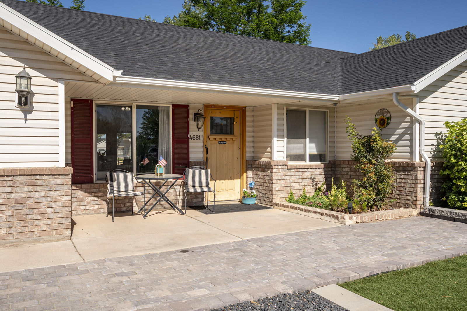 4681 N Santa Fe Trail, Enoch, photo 5 of 49