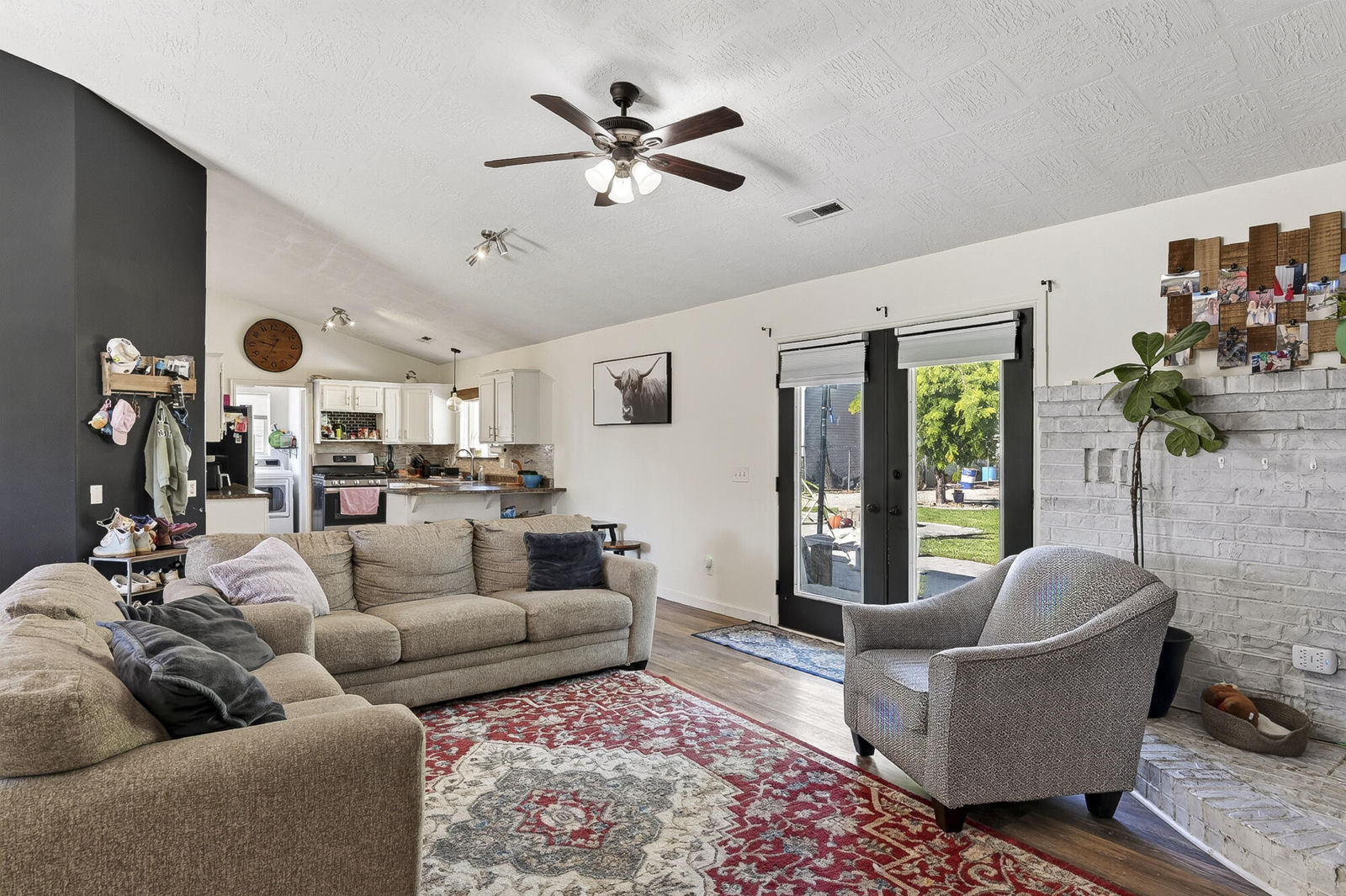 4681 N Santa Fe Trail, Enoch, photo 9 of 49