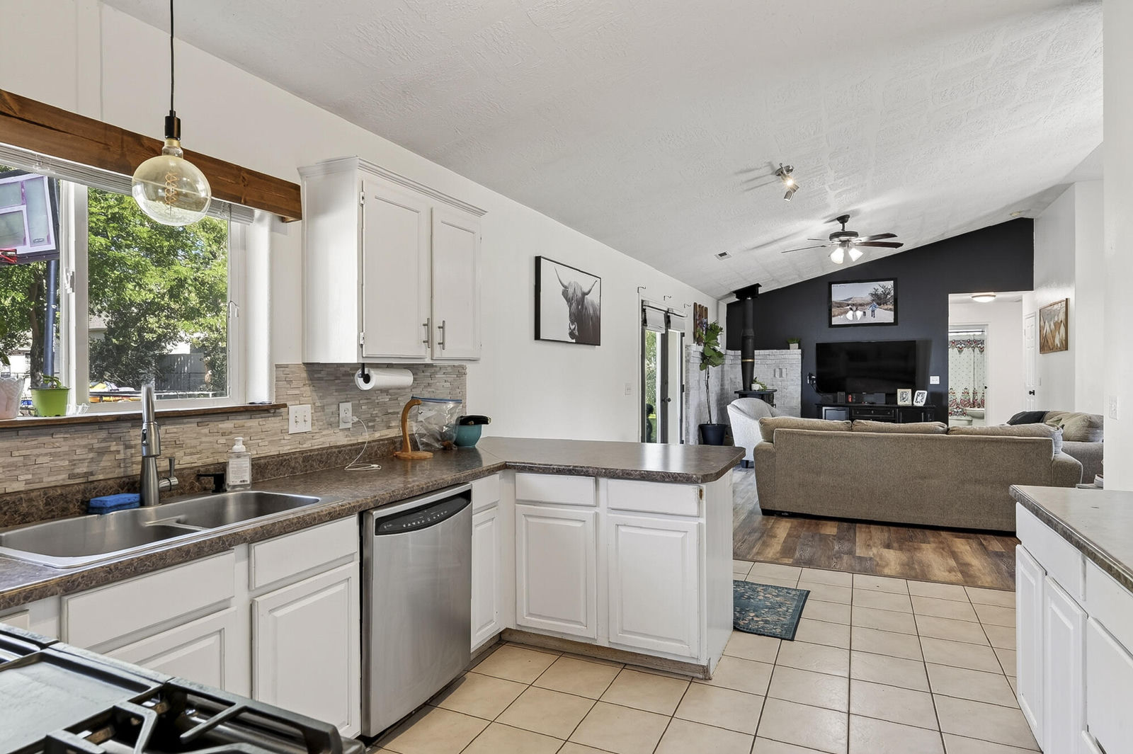 4681 N Santa Fe Trail, Enoch, photo 15 of 49