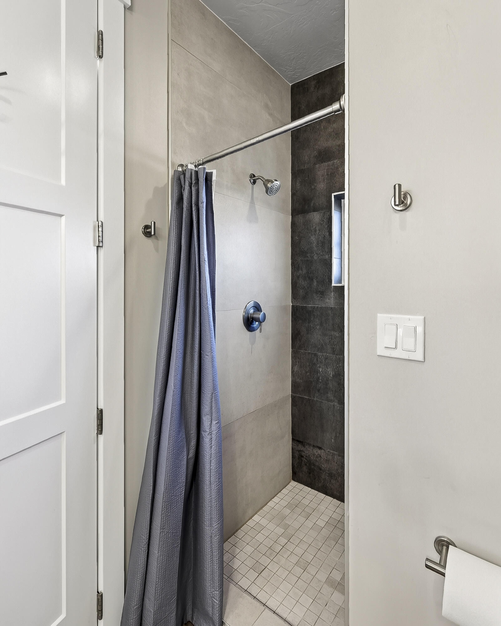 899 S Lincoln Ave, 3, Cedar City, photo 23 of 38