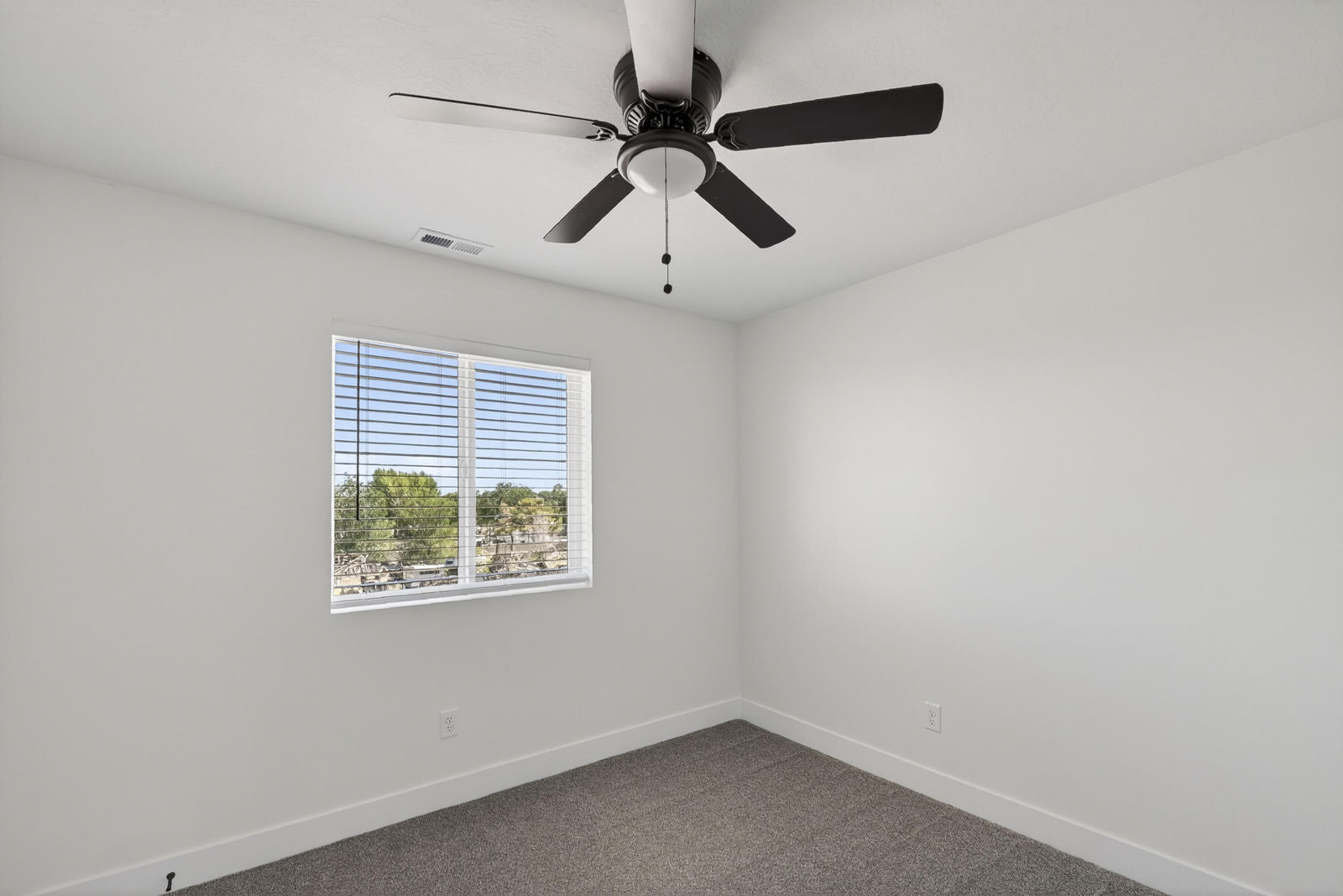 50 W 1600 N, 1-C, Cedar City, photo 19 of 36