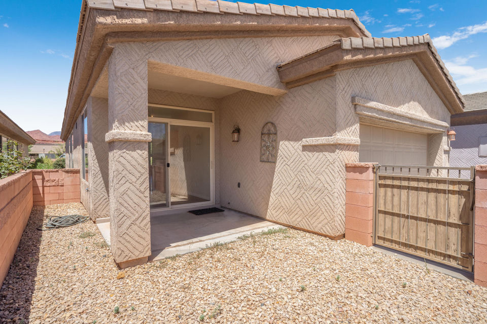 2196 N Silverstone Way, Washington, photo 2