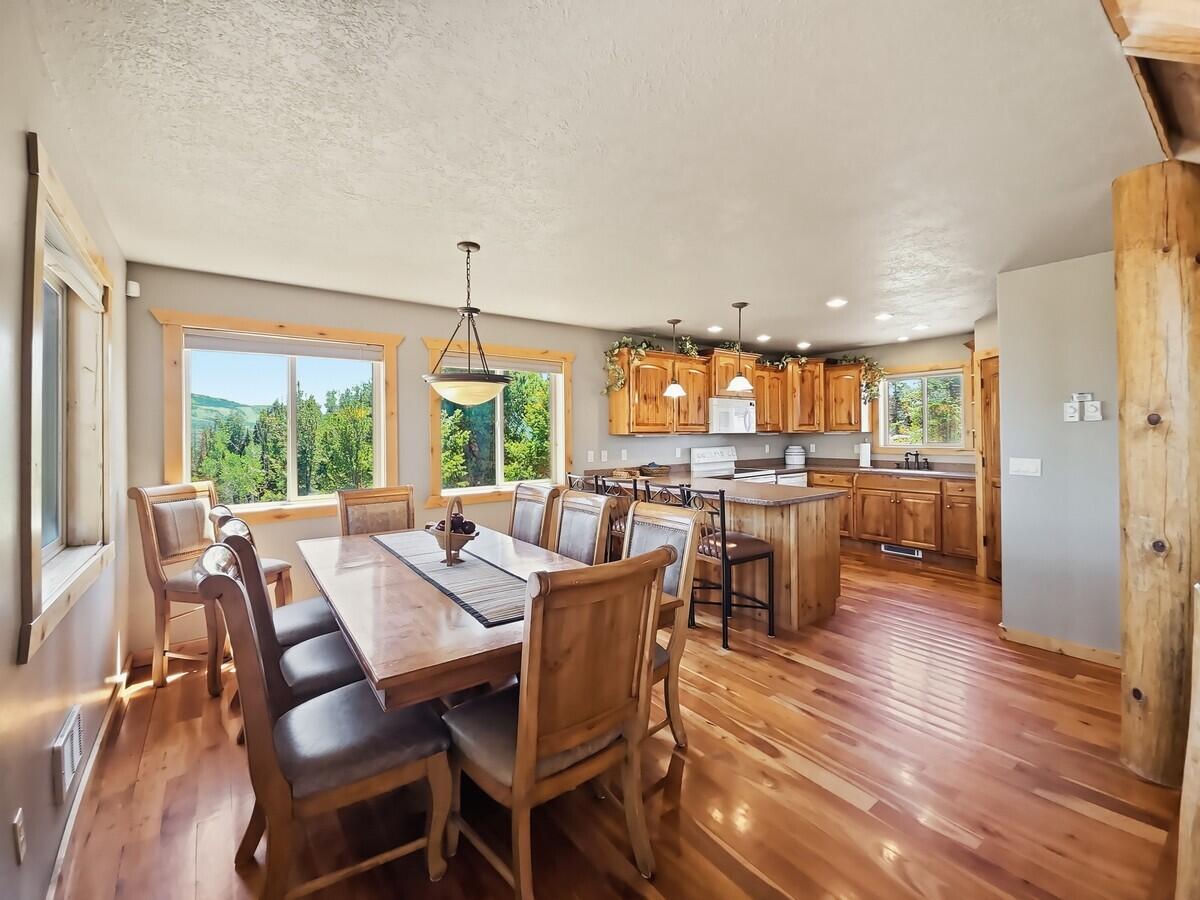 1402 N Aspen DR, Brian Head, photo 10 of 50