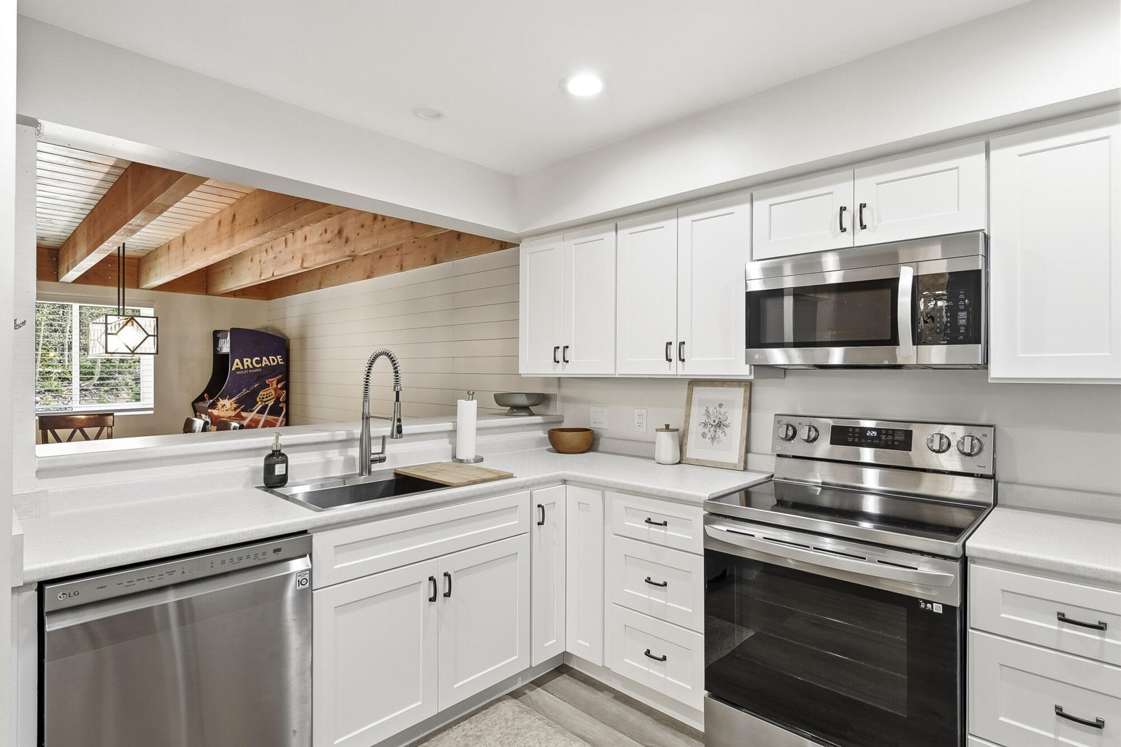 102 S Alpine CT, #B9, Brian Head, photo 3 of 43