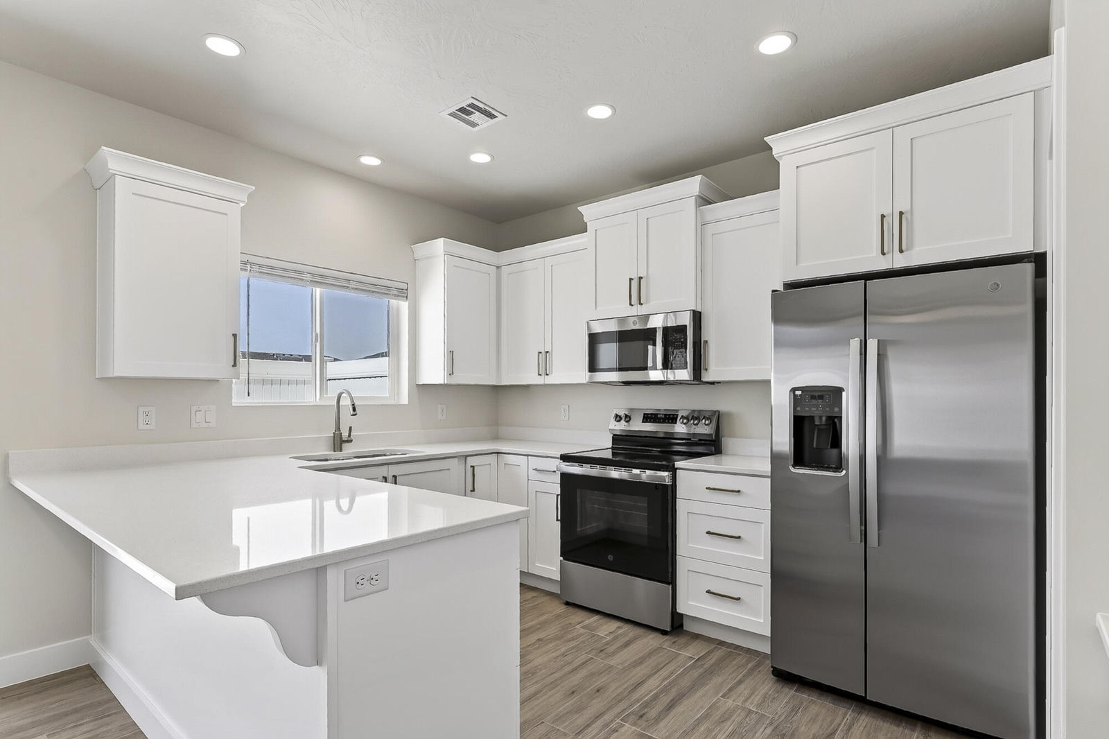 51 S 4375 W, 32, Cedar City, photo 12 of 48