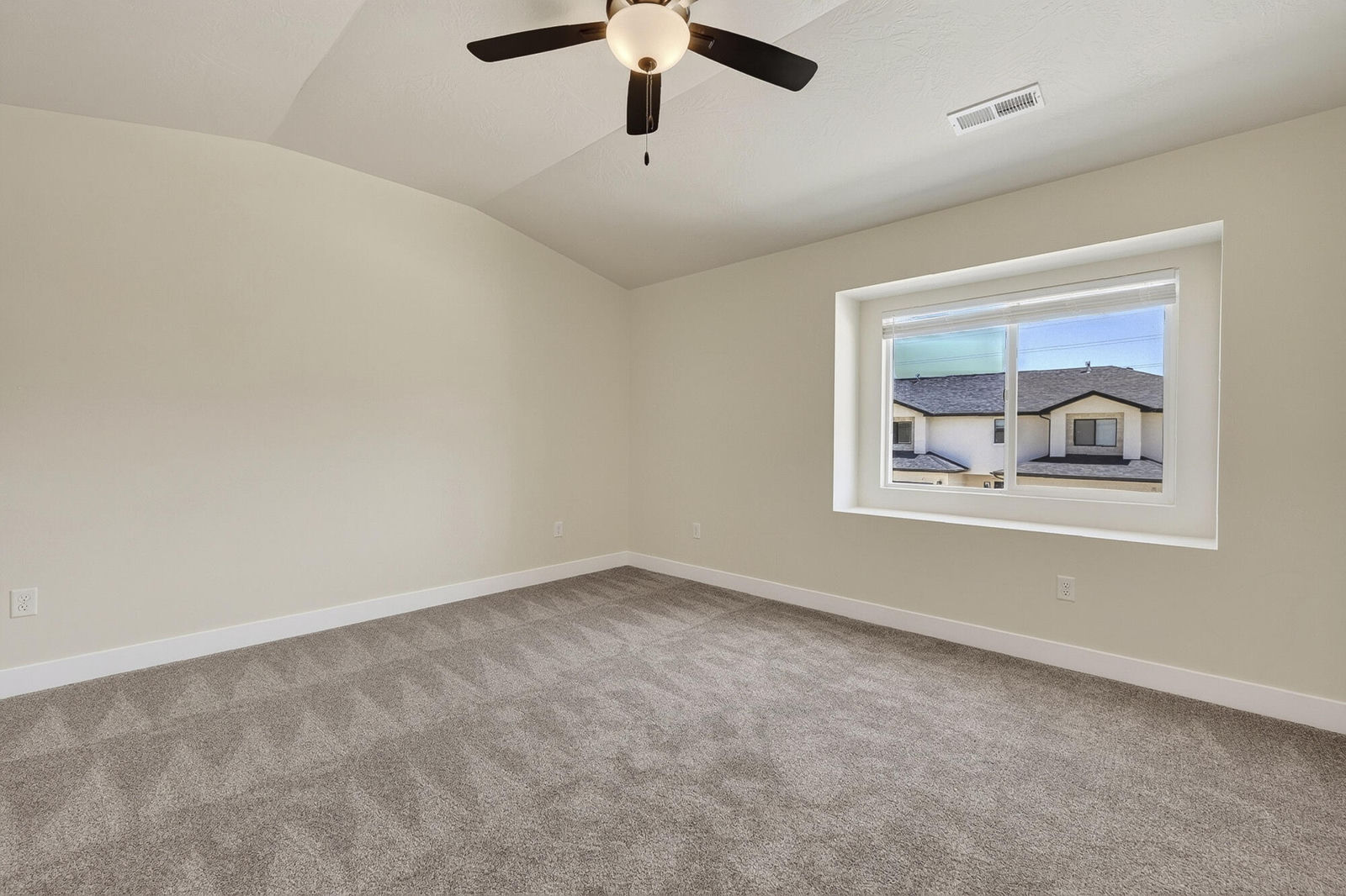 51 S 4375 W, 32, Cedar City, photo 23 of 48
