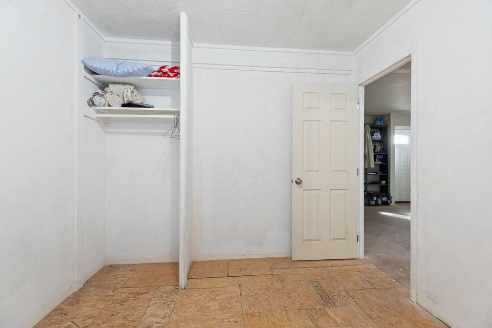 318 S Center ST, Enterprise, photo 14 of 35