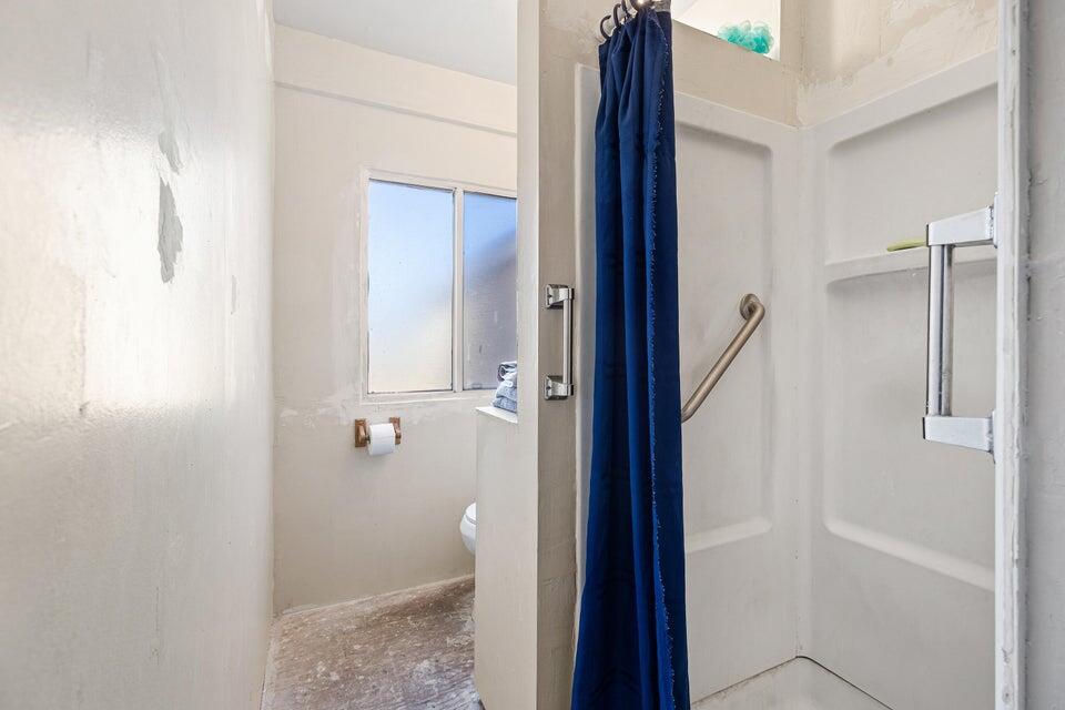 318 S Center ST, Enterprise, photo 15 of 35