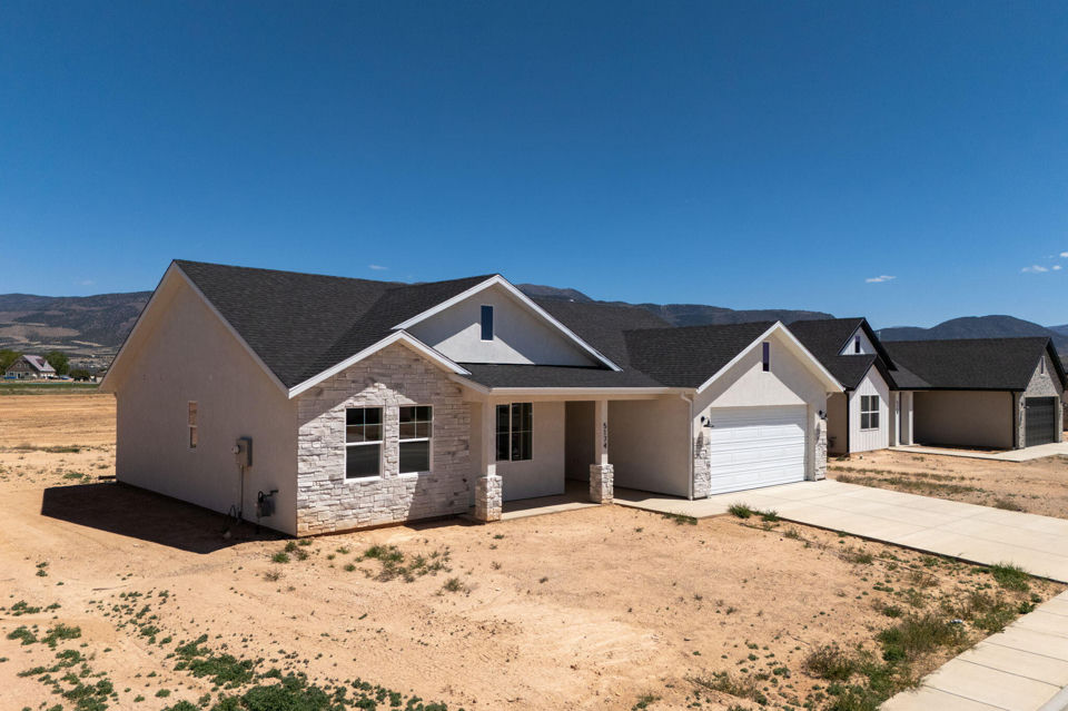 171 W 2725 N, Cedar City, photo 2