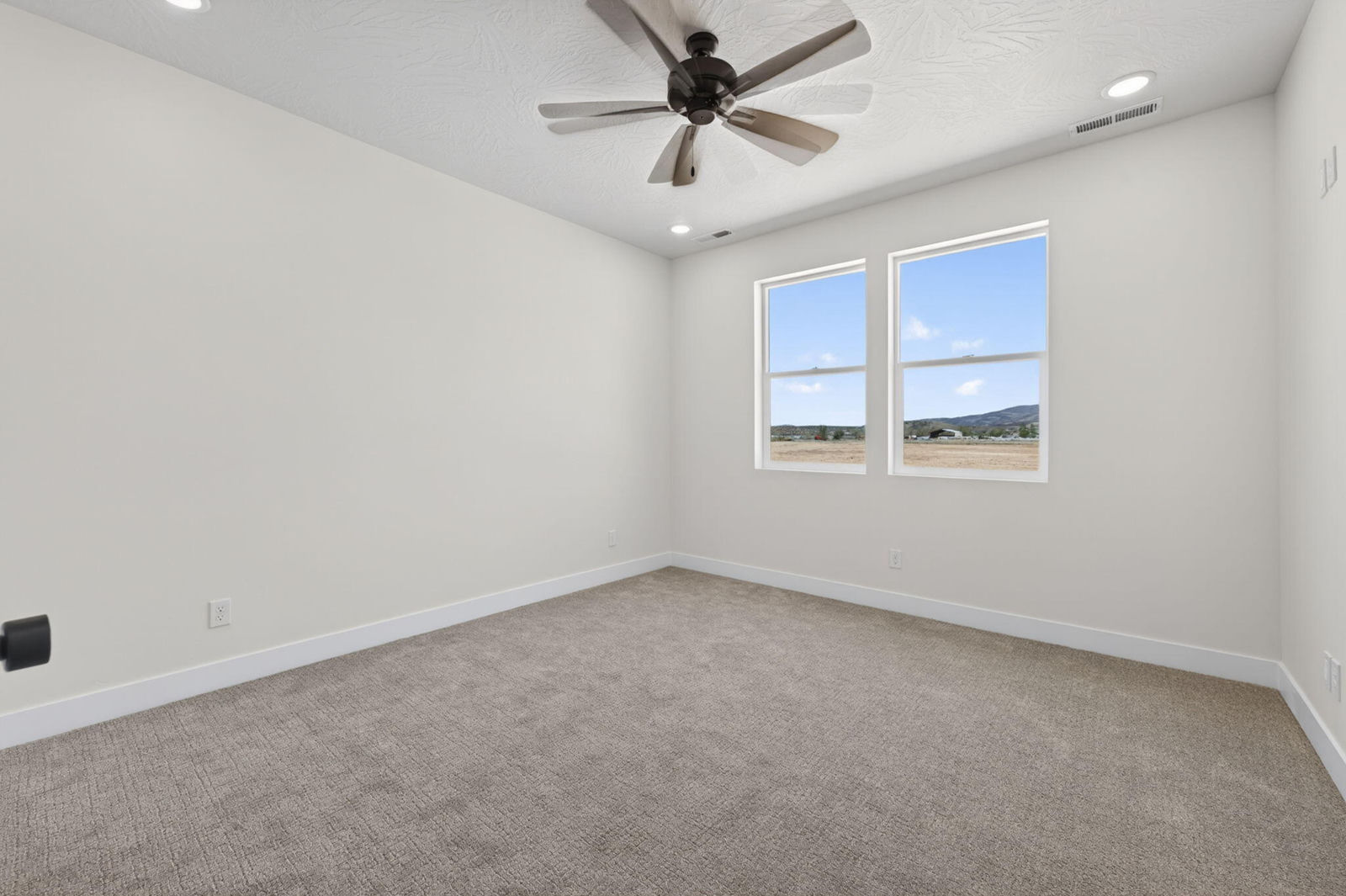 171 W 2725 N, Cedar City, photo 25 of 29