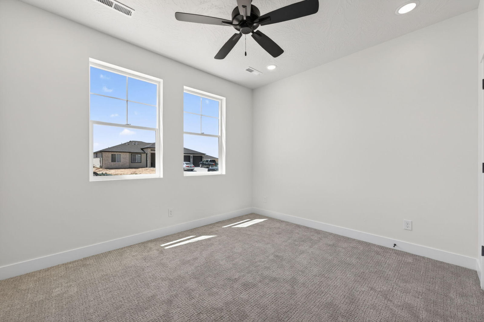522 S Renze Adams ST, Cedar City, photo 22 of 22