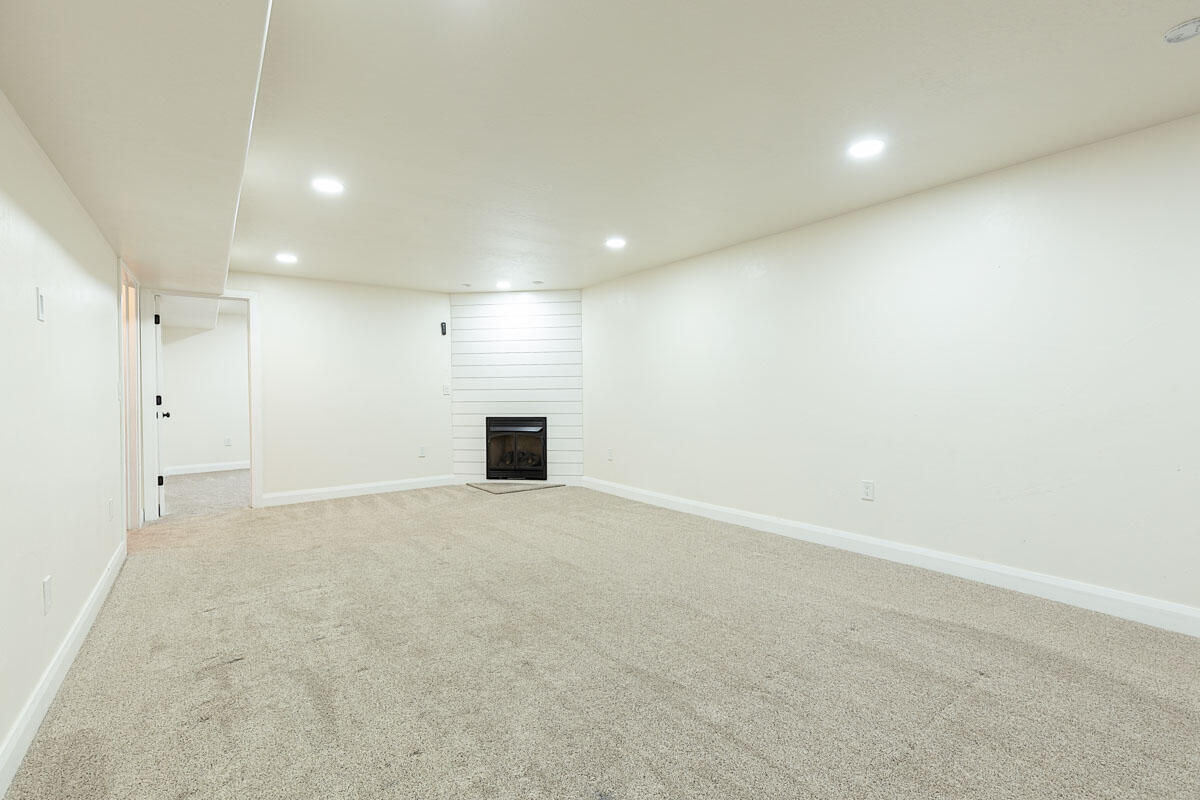 1073 S 4425 W, Cedar City, photo 19 of 40