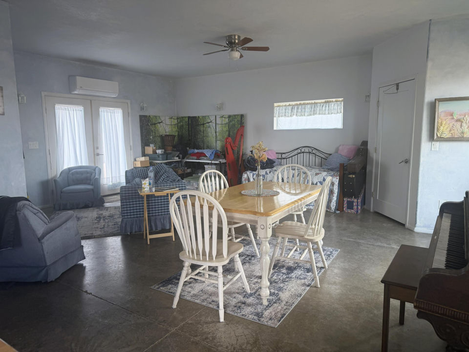 248 E 50 S, Tropic, photo 3