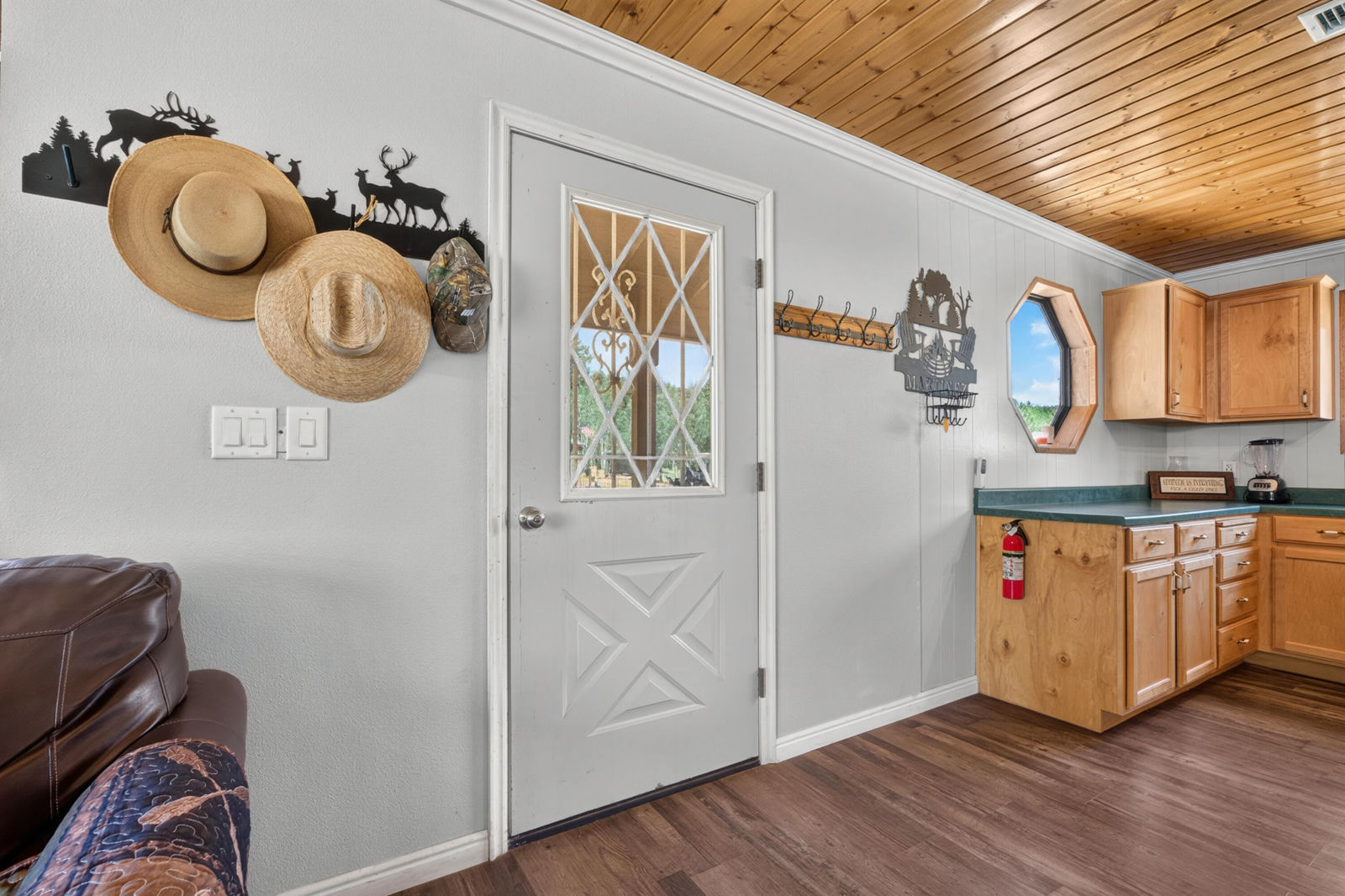 1265 W Strawberry Point RD, Duck Creek Village, photo 6 of 66