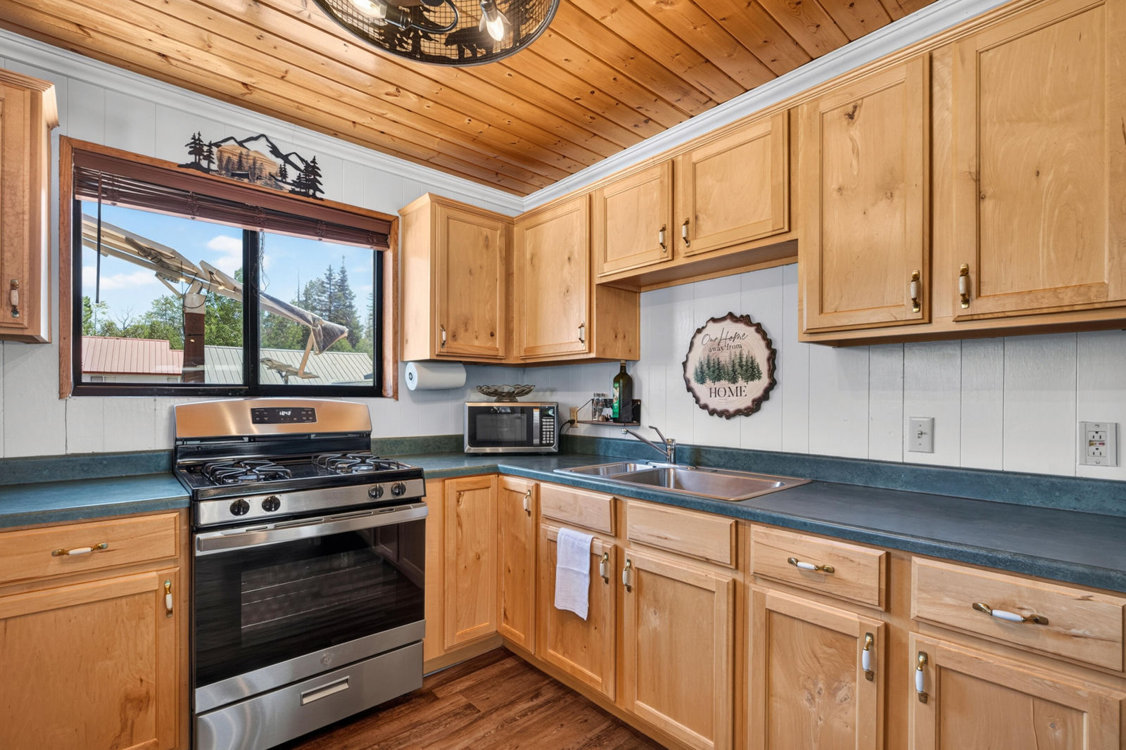 1265 W Strawberry Point RD, Duck Creek Village, photo 10 of 66