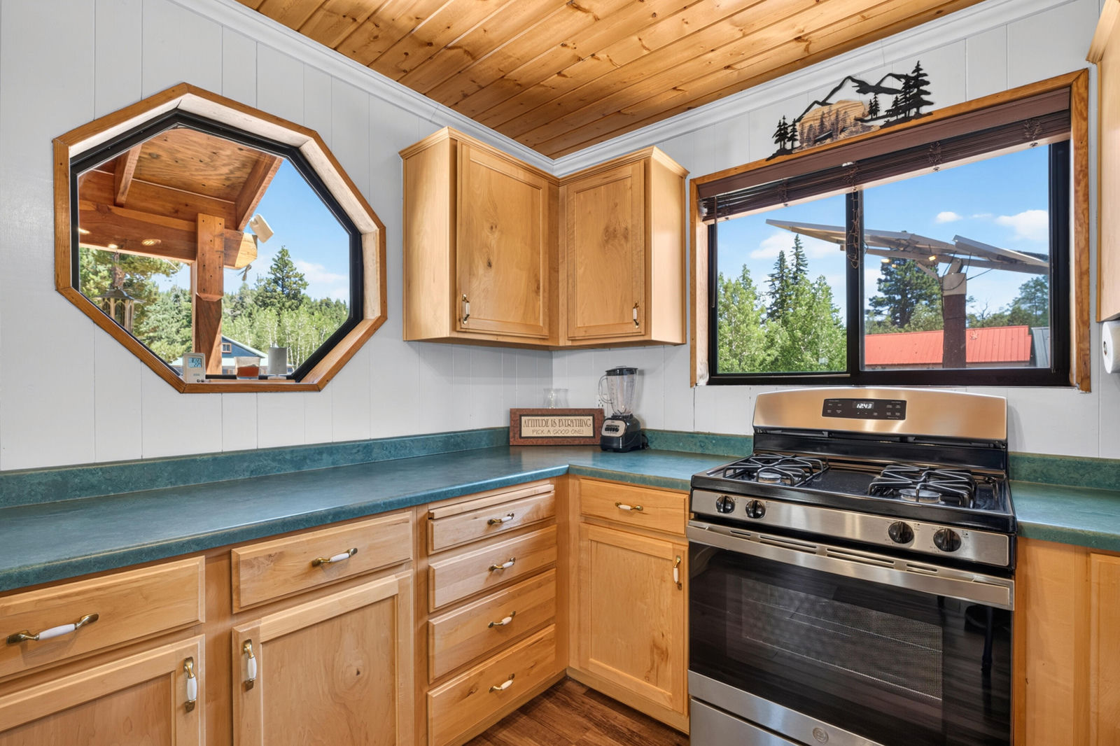 1265 W Strawberry Point RD, Duck Creek Village, photo 11 of 66