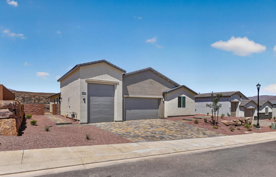 664 S Cecita Way, St George, photo 2