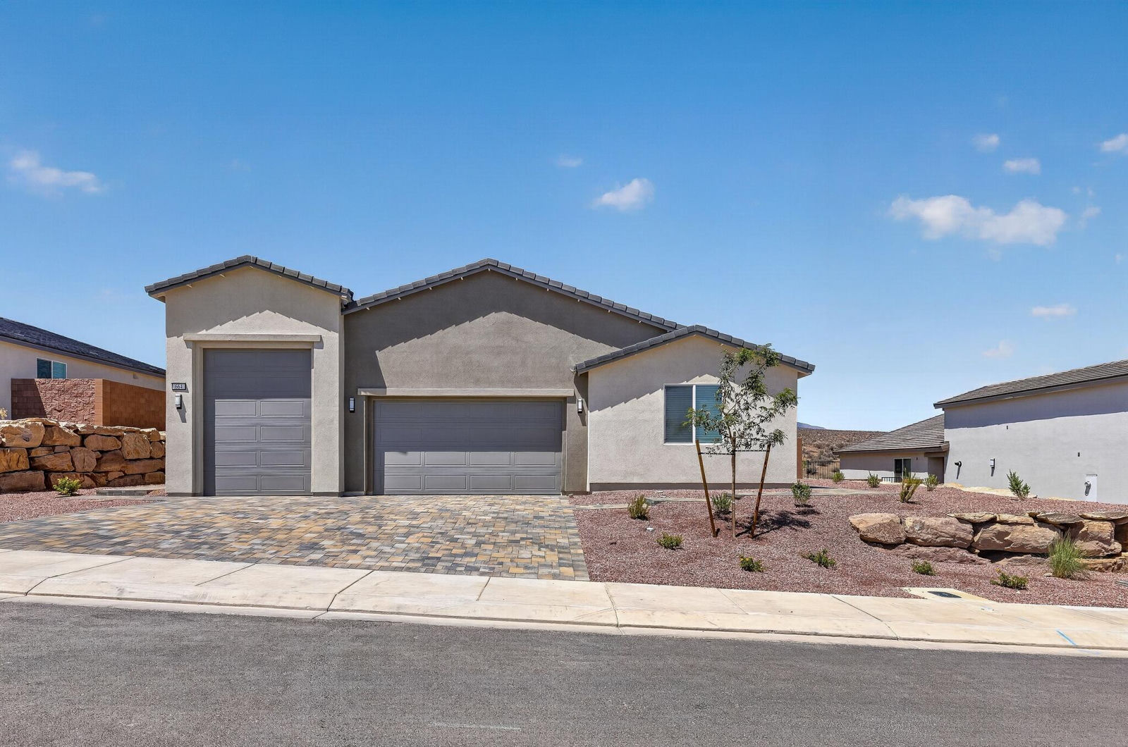 664 S Cecita Way, St George, photo 1