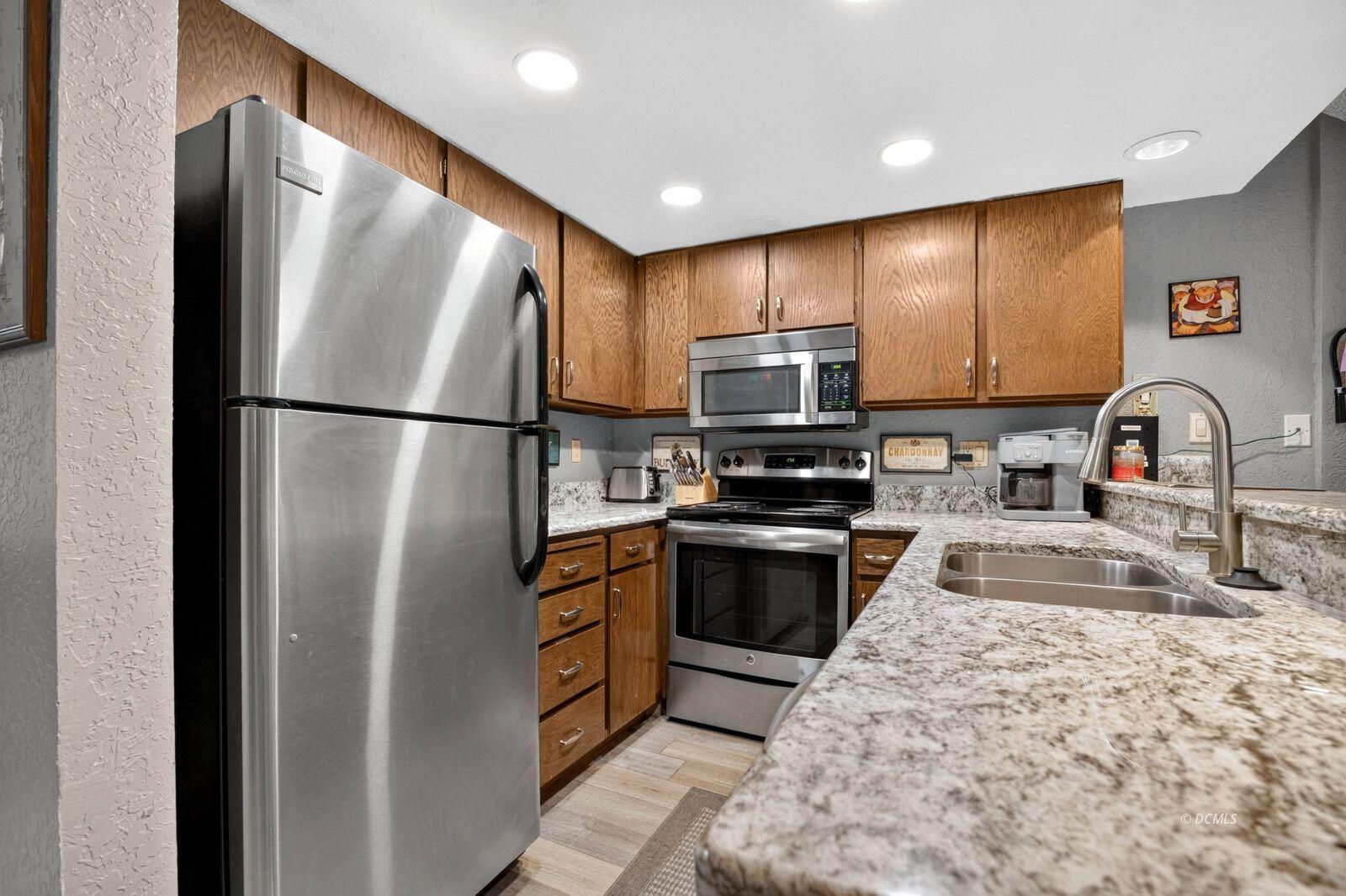 407 S Vasels RD, 28, Brian Head, photo 10 of 43