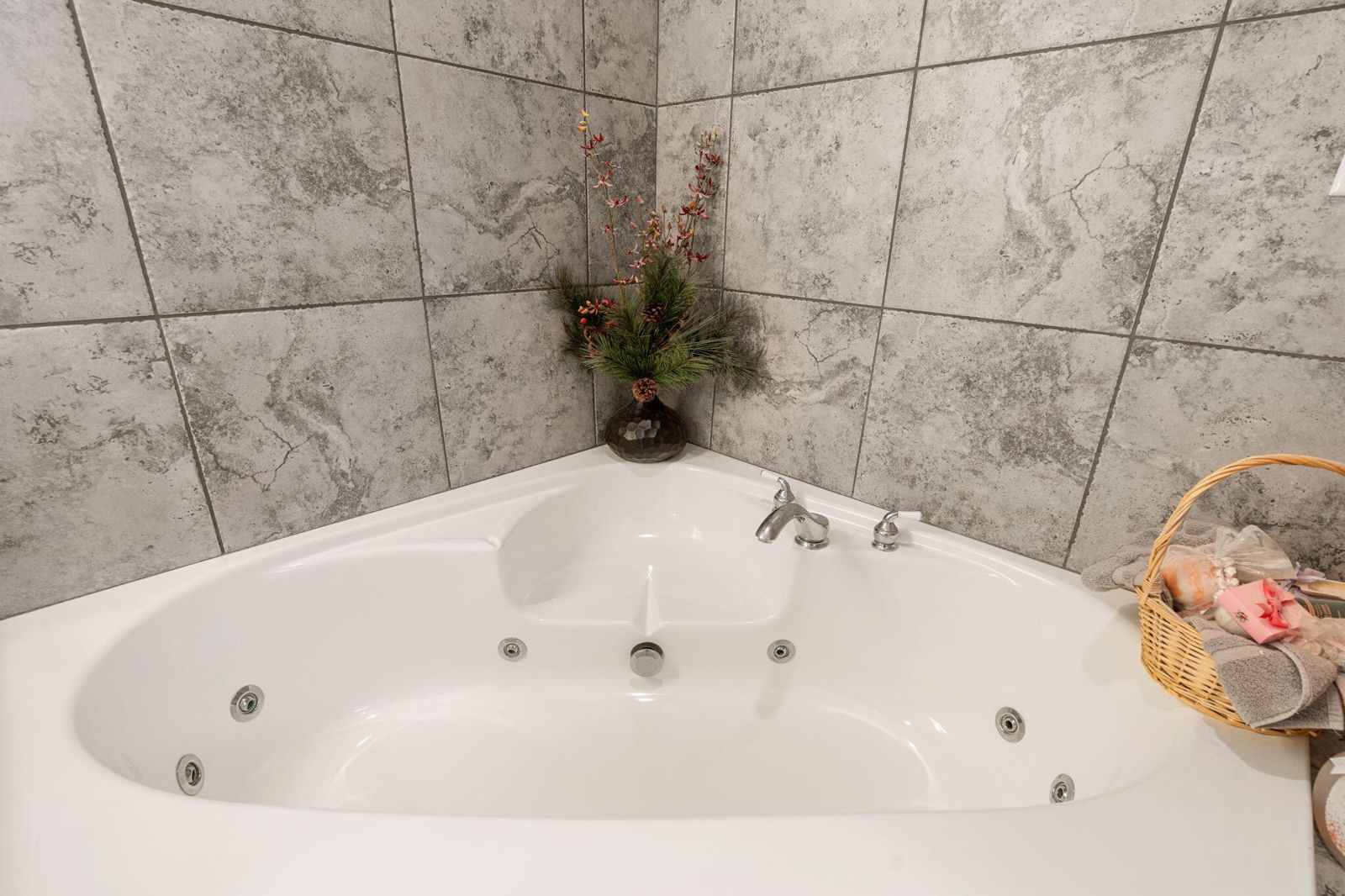 5192 N Juniper Ridge RD, Enoch, photo 15 of 54
