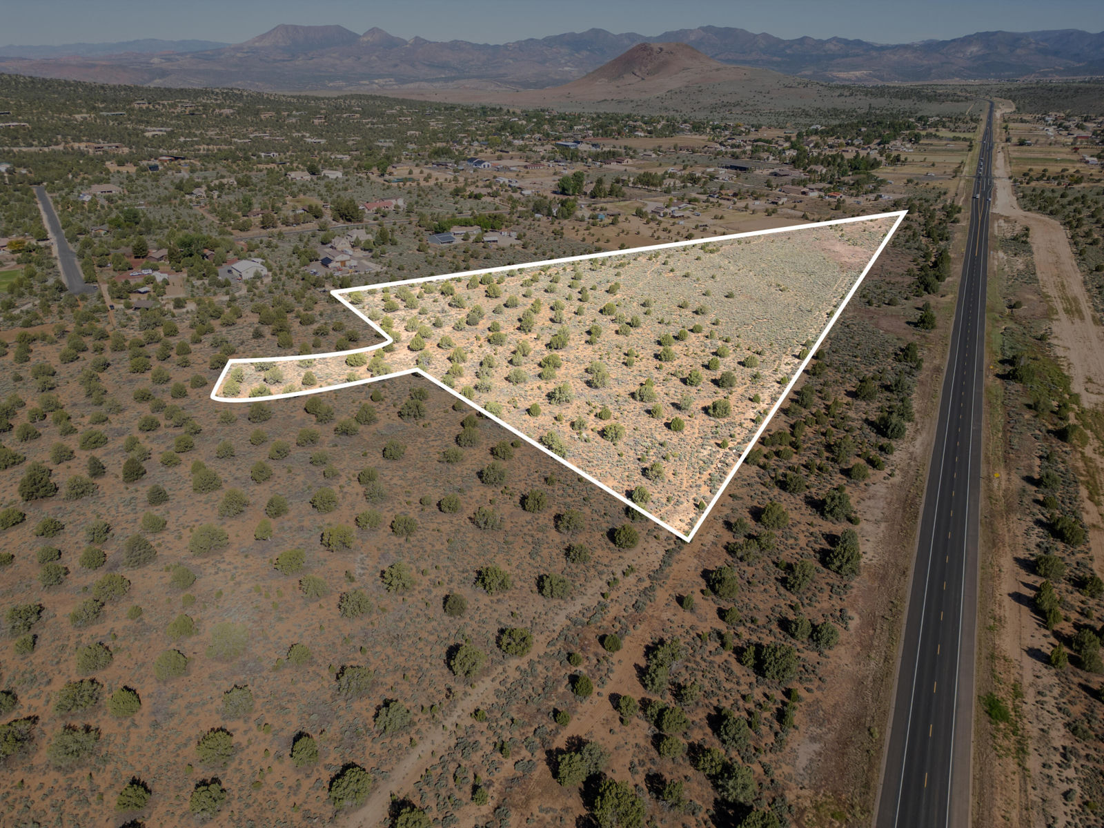 W Juniper Circle RD, Dammeron Valley, photo 16 of 27