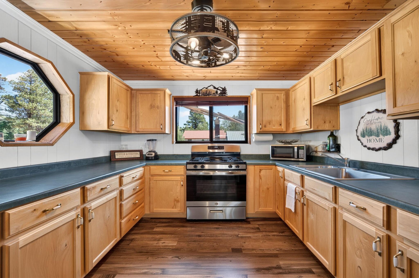 1265 W Strawberry Point RD, Duck Creek Village, photo 9 of 66
