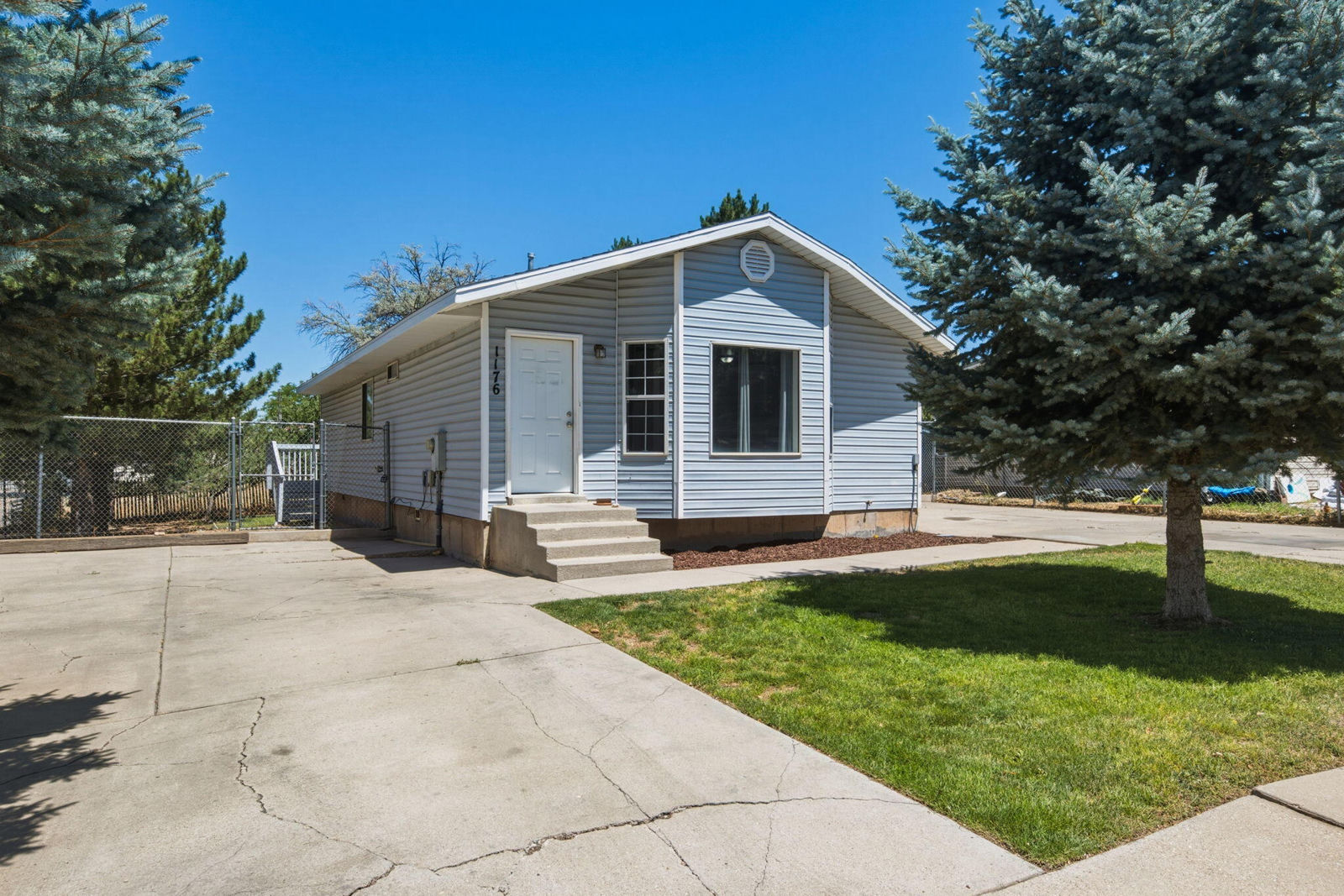 1176 W 425 S, Cedar City, photo 1