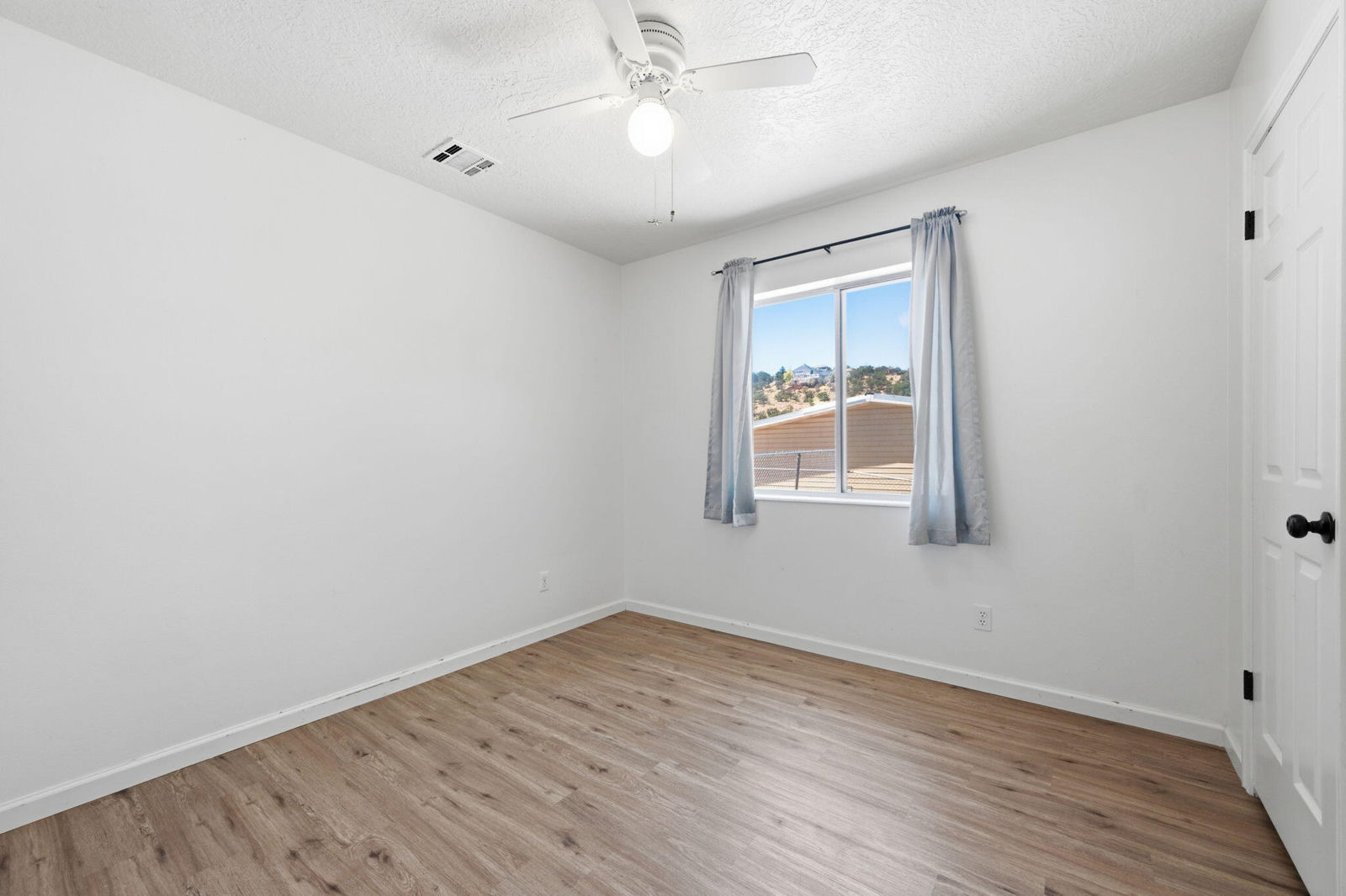 1176 W 425 S, Cedar City, photo 13 of 23